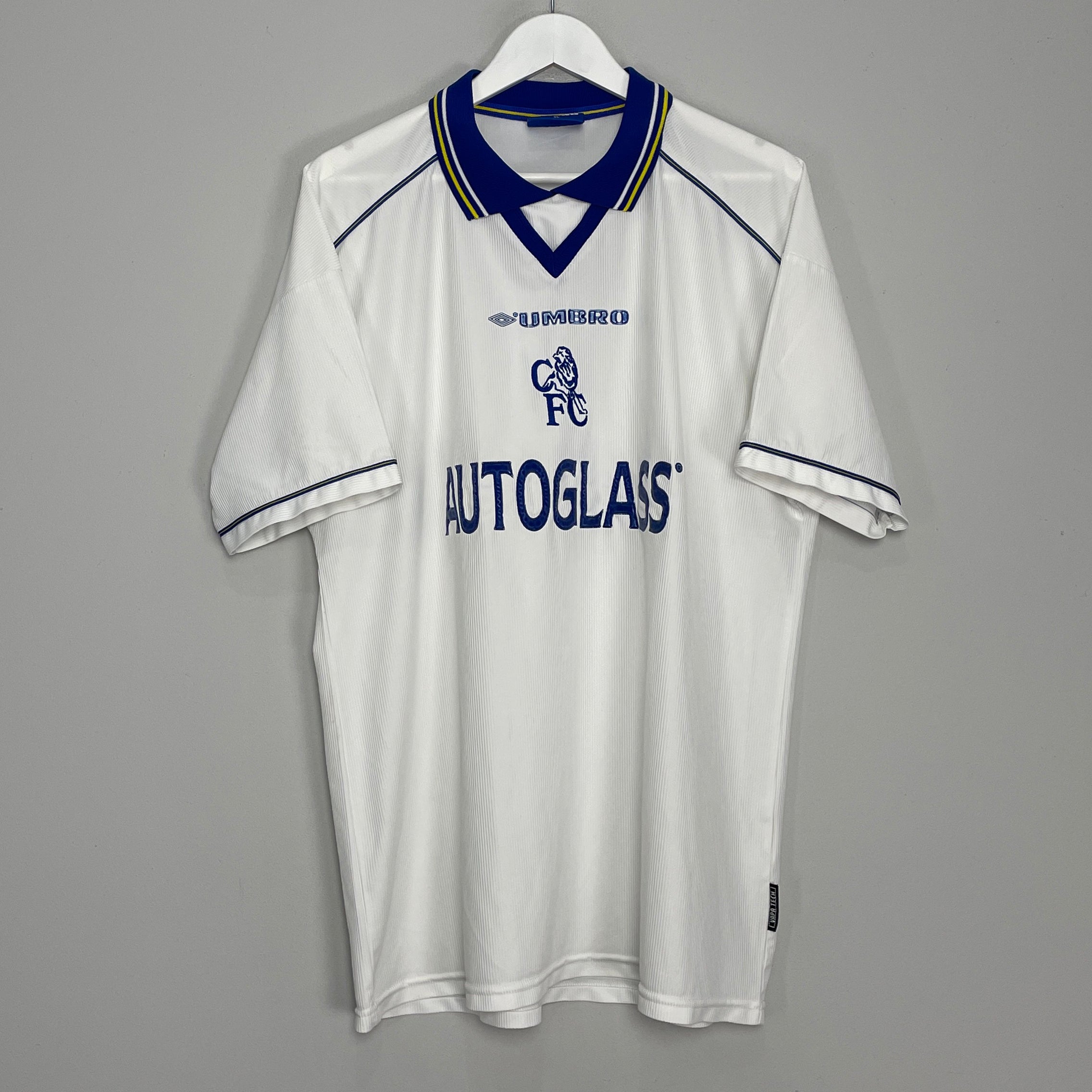 Shop 1998/99 CHELSEA AWAY SHIRT (XL) UMBRO, classic football shirts, vintage football shirts & retro soccer jerseys at Cult Kits