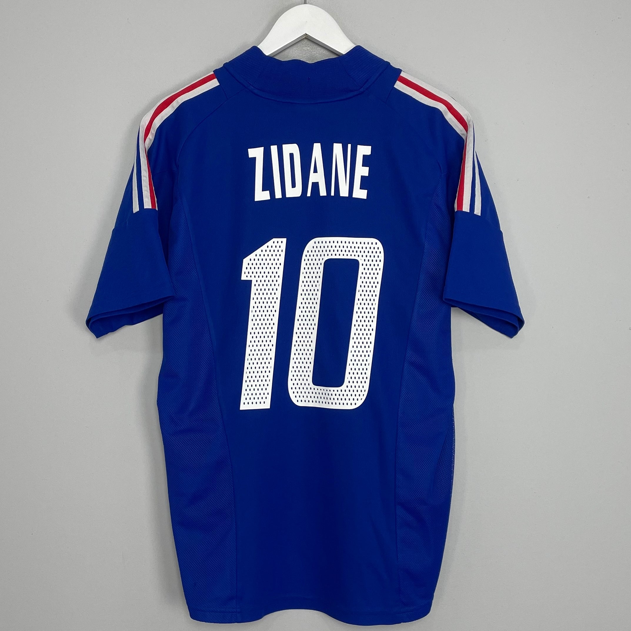 Shop 2002/04 FRANCE ZIDANE #10 HOME SHIRT (L) ADIDAS, classic football shirts, vintage football shirts & retro soccer jerseys at Cult Kits