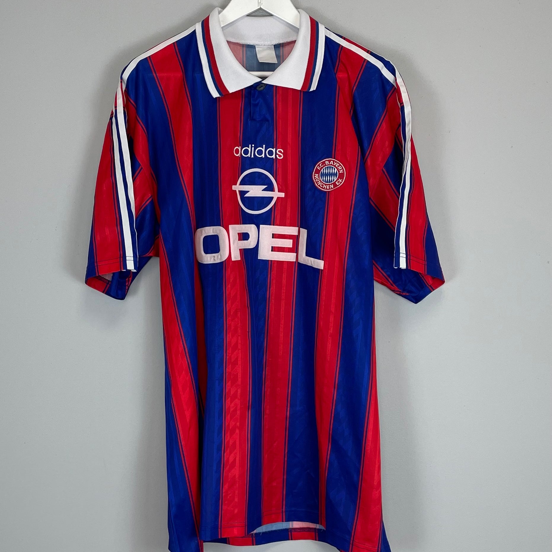 Shop 1995/97 BAYERN MUNICH HOME SHIRT (XXL) ADIDAS, classic football shirts, vintage football shirts & retro soccer jerseys at Cult Kits