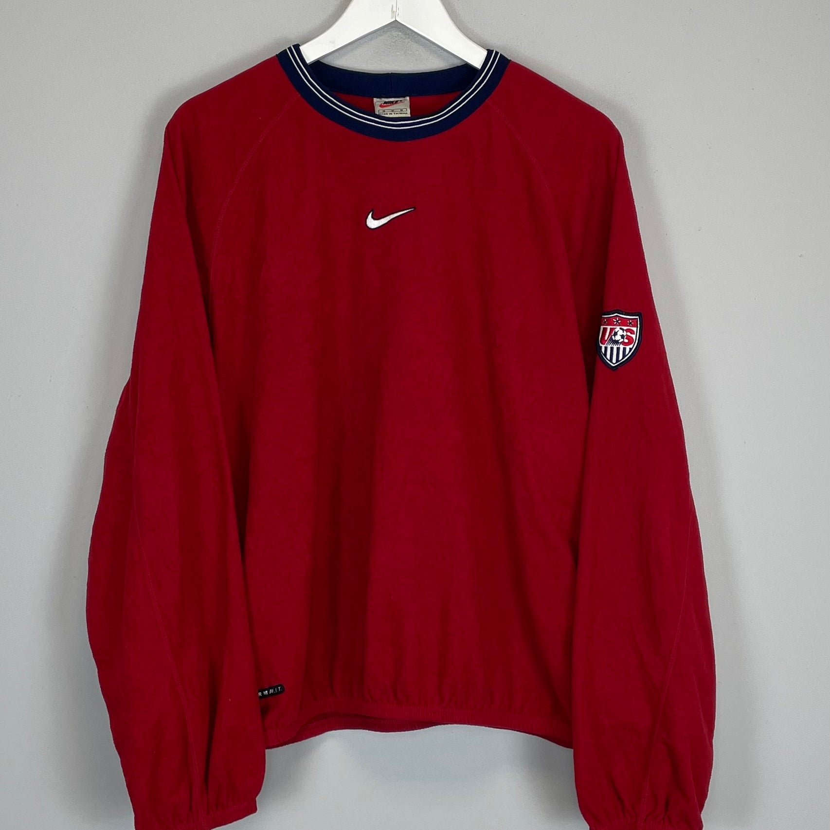 Shop 1998/00 USA FLEECE JUMPER (M) NIKE, classic football shirts, vintage football shirts & retro soccer jerseys at Cult Kits