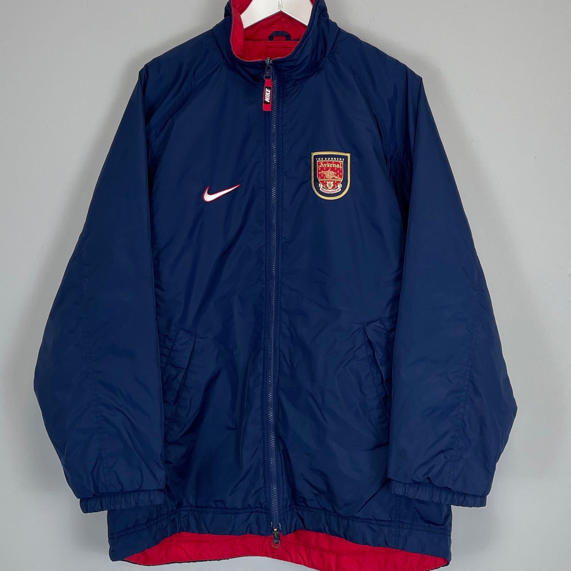 Shop 1998/99 ARSENAL REVERSIBLE PADDED JACKET (M) NIKE, classic football shirts, vintage football shirts & retro soccer jerseys at Cult Kits