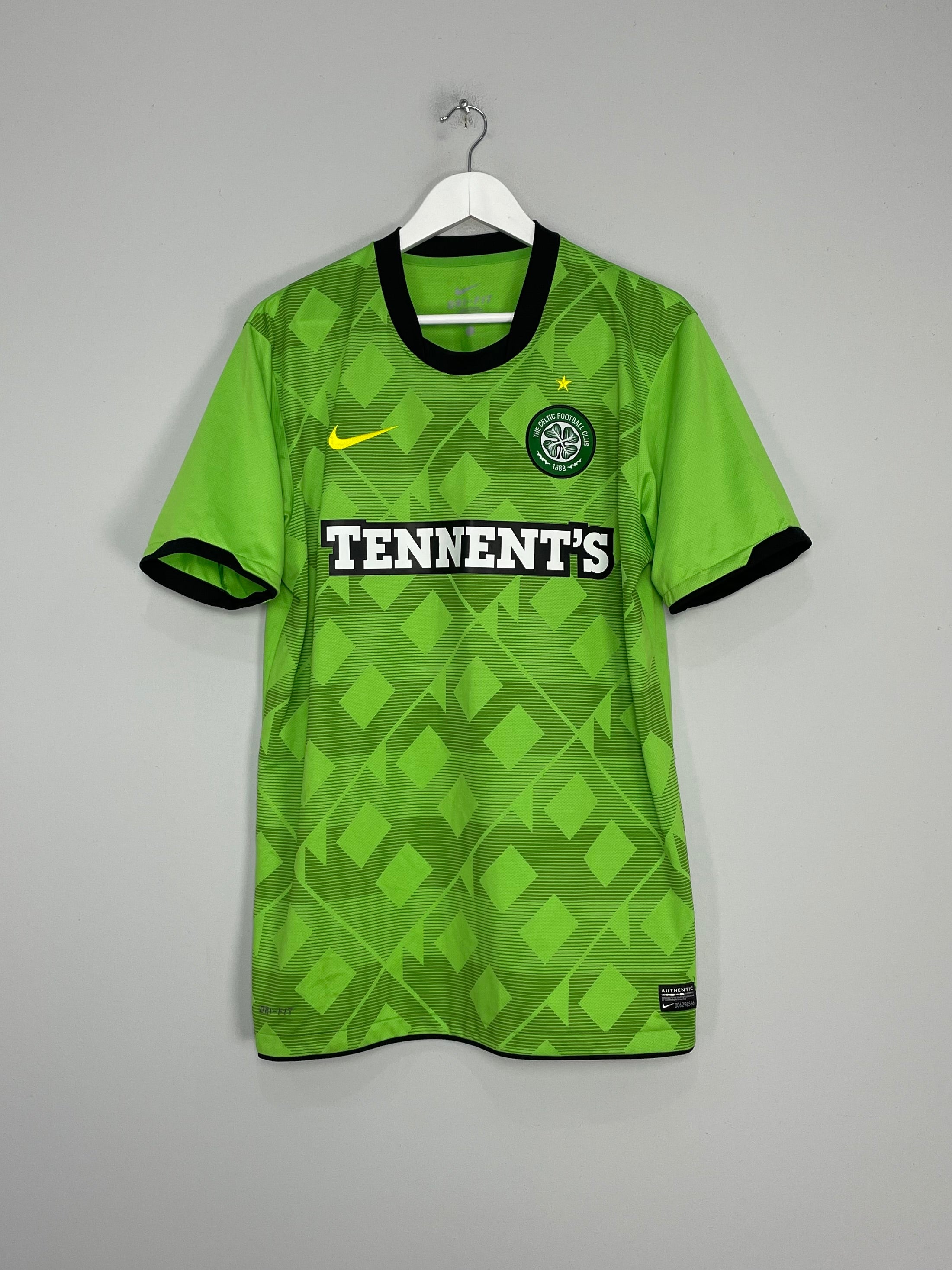 Shop 2010/11 CELTIC AWAY SHIRT (L) NIKE, classic football shirts, vintage football shirts & retro soccer jerseys at Cult Kits