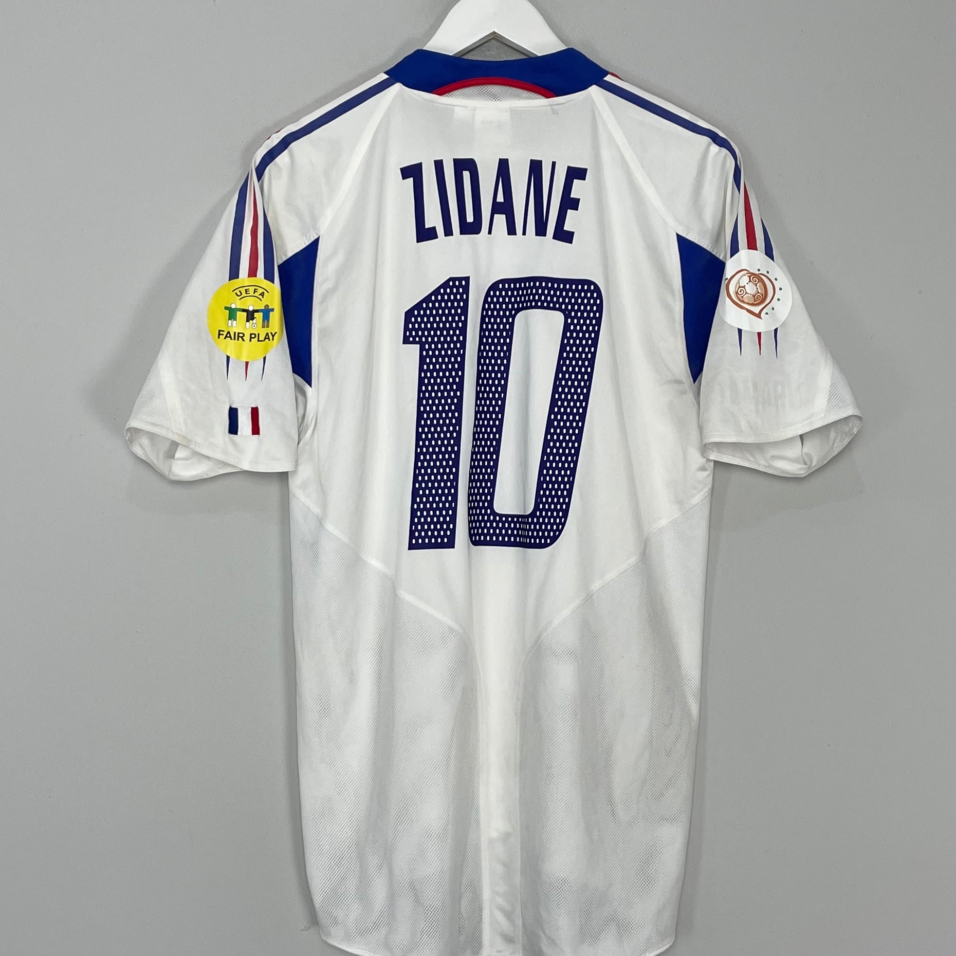 Shop 2004/06 FRANCE ZIDANE #10 AWAY SHIRT (M) ADIDAS, classic football shirts, vintage football shirts & retro soccer jerseys at Cult Kits