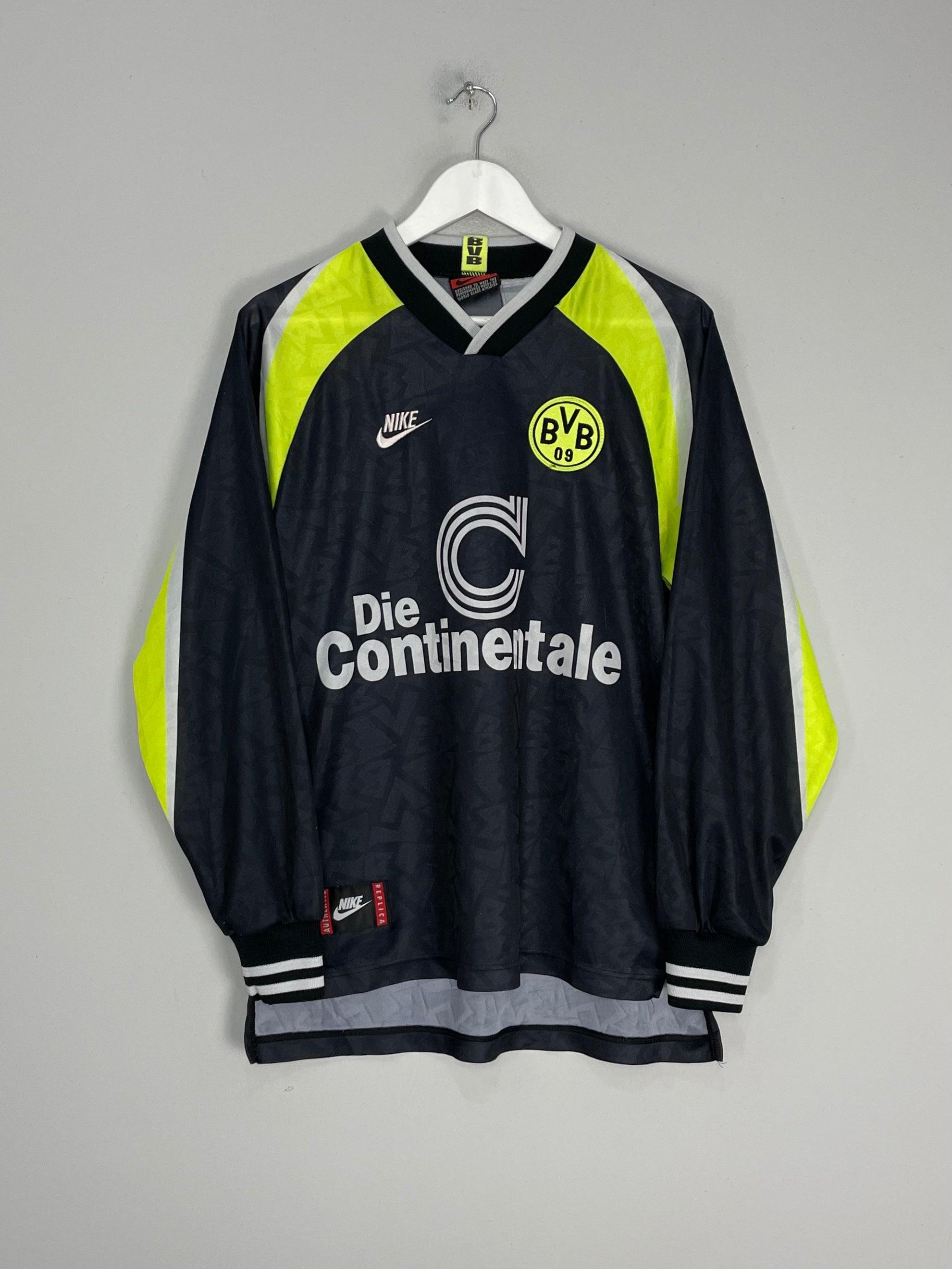 Shop 1995/96 DORTMUND L/S AWAY SHIRT (M) NIKE, classic football shirts, vintage football shirts & retro soccer jerseys at Cult Kits