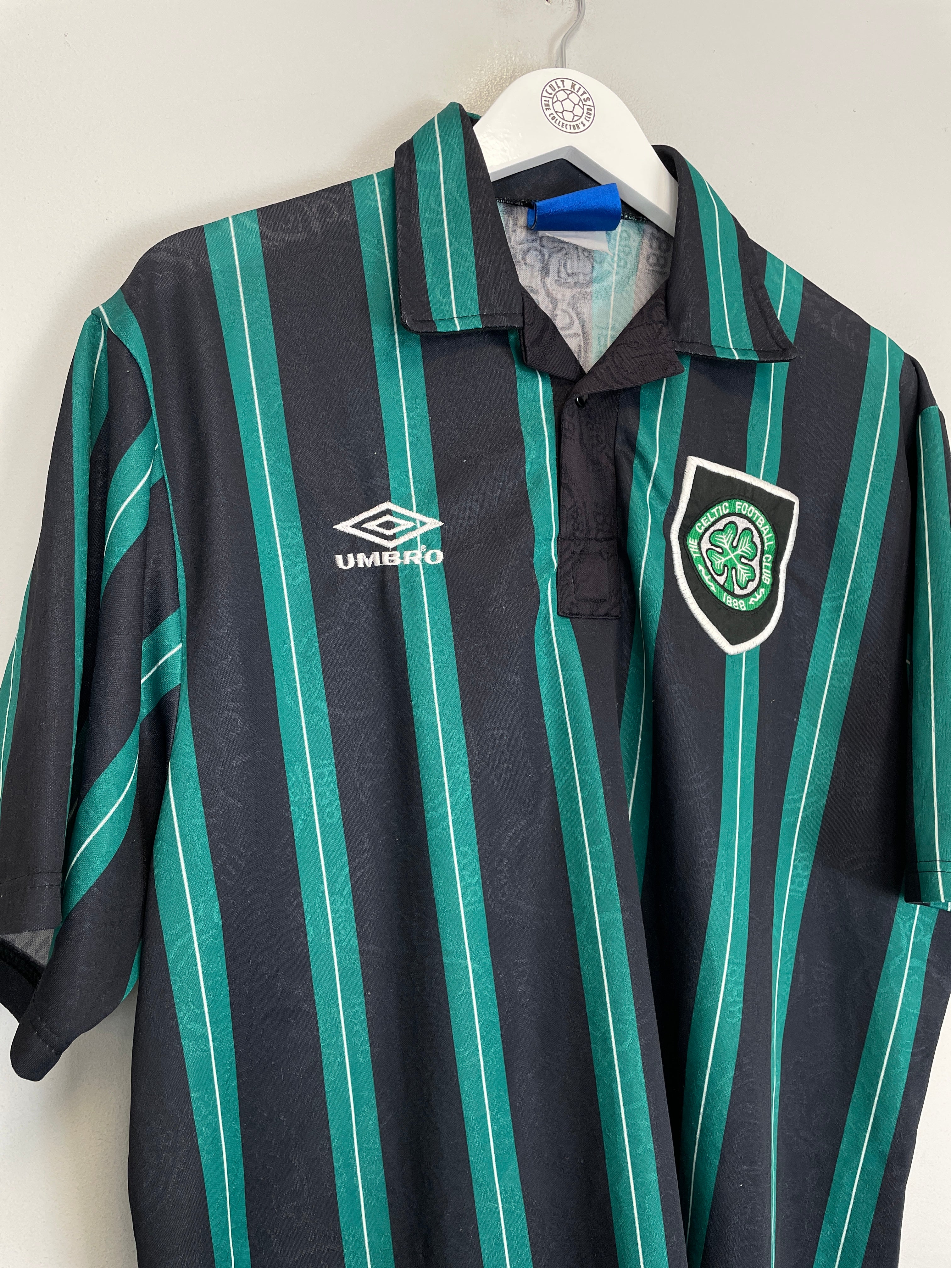 Shop 1992/93 CELTIC AWAY SHIRT (XL) UMBRO, classic football shirts, vintage football shirts & retro soccer jerseys at Cult Kits