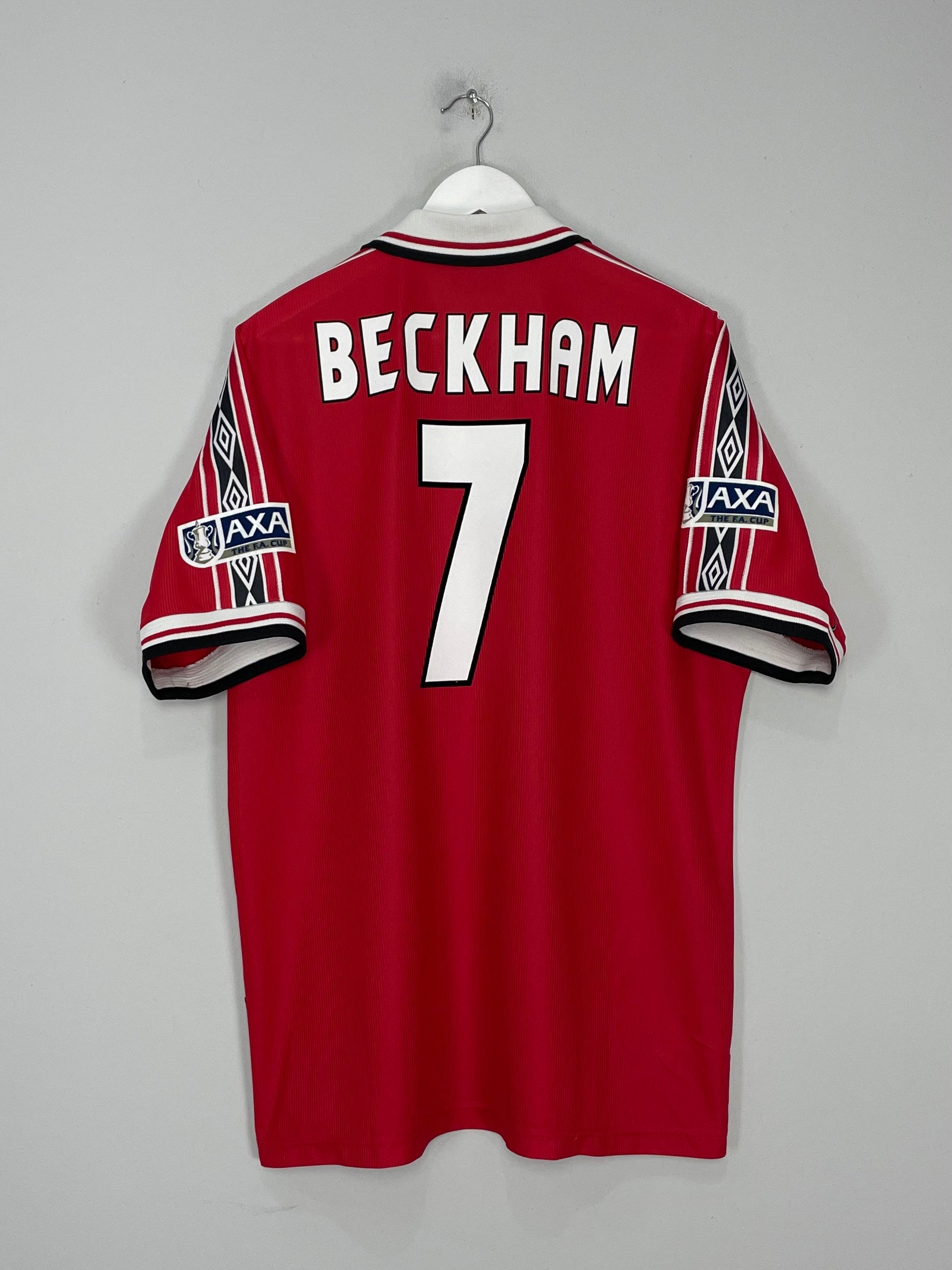 Shop 1998/00 MANCHESTER UNITED BECKHAM #7 *FA CUP* HOME SHIRT (XL) UMBRO, classic football shirts, vintage football shirts & retro soccer jerseys at Cult Kits