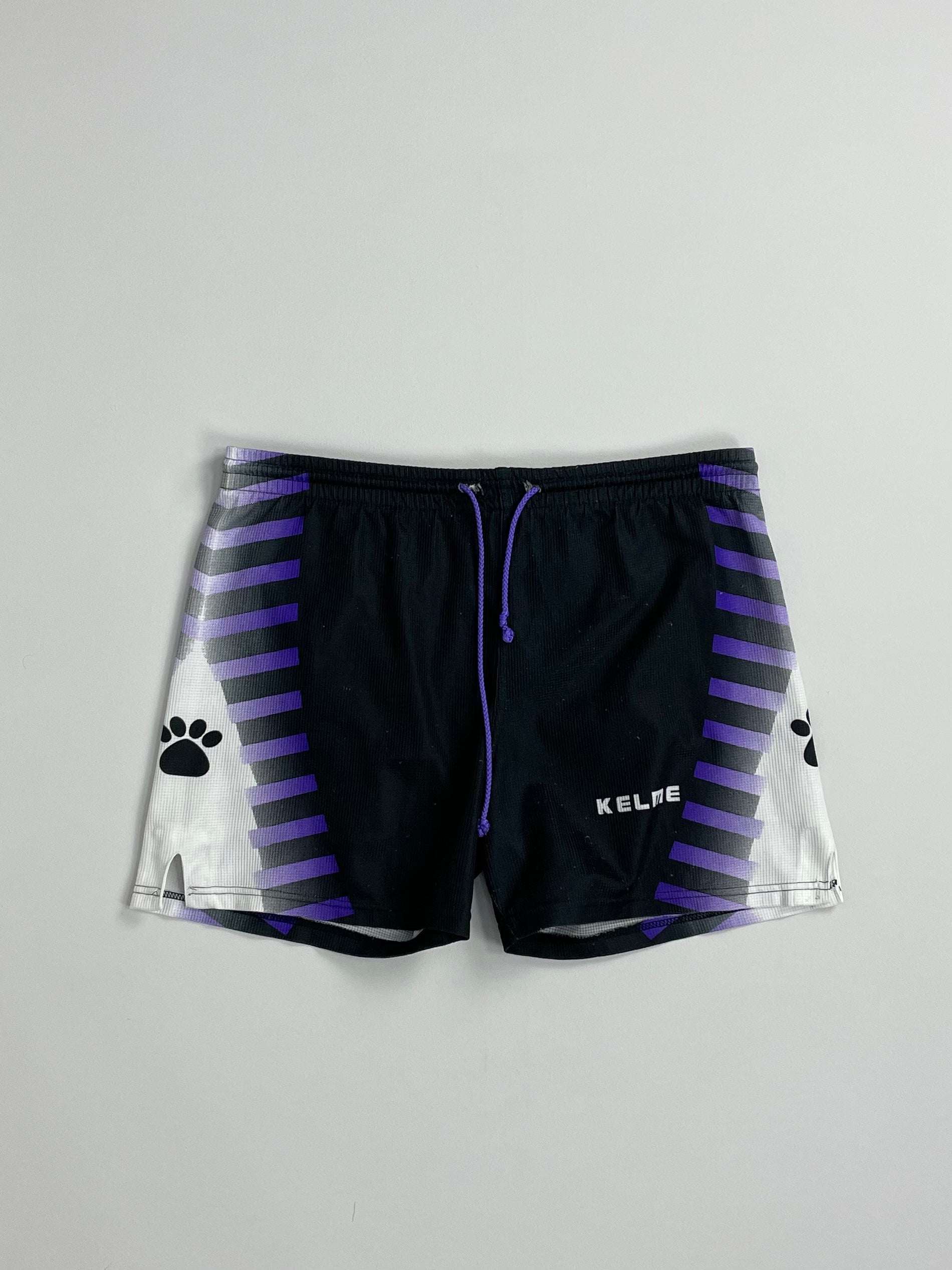 Shop 1997/98 REAL MADRID THIRD SHORTS (S) KELME, classic football shirts, vintage football shirts & retro soccer jerseys at Cult Kits