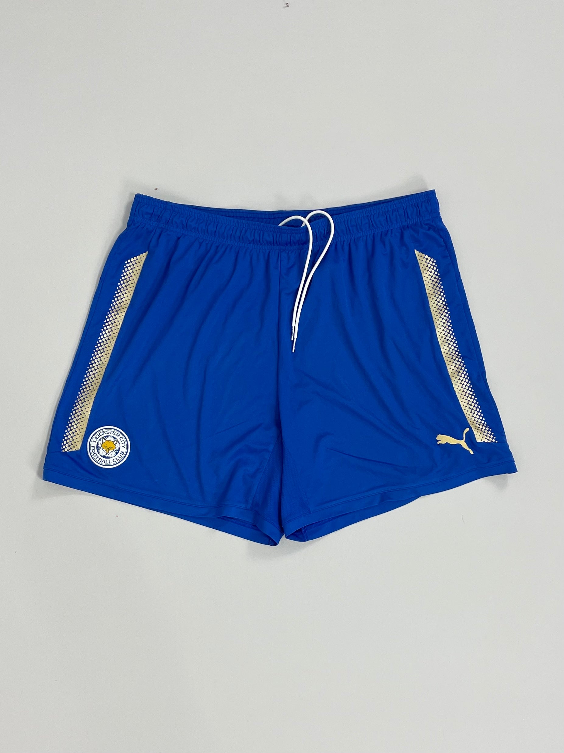Shop 2017/18 LEICESTER CITY HOME SHORTS (XXL) PUMA, classic football shirts, vintage football shirts & retro soccer jerseys at Cult Kits