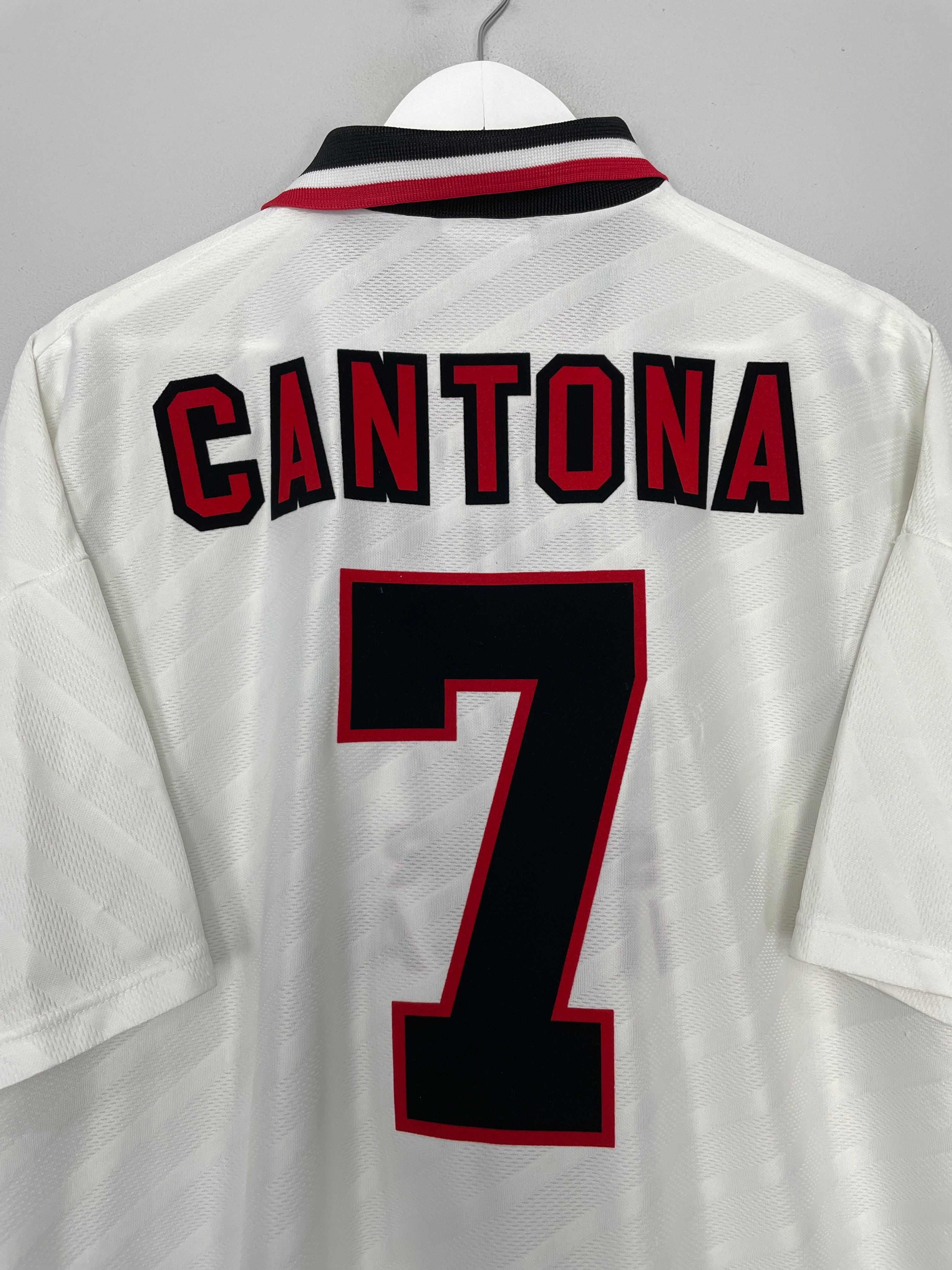 Shop 1996/97 MANCHESTER UNITED CANTONA #7 AWAY SHIRT (XXL) UMBRO, classic football shirts, vintage football shirts & retro soccer jerseys at Cult Kits