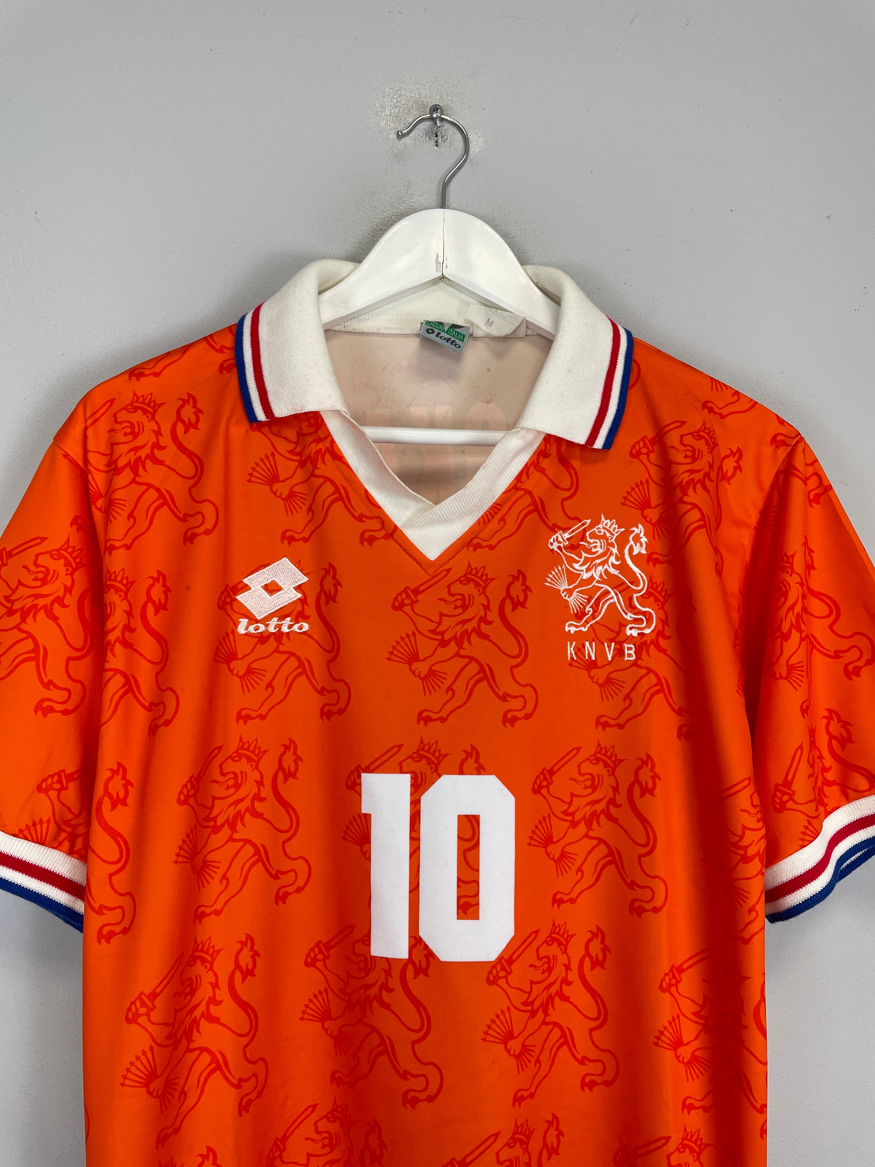 Shop 1994/95 NETHERLANDS BERGKAMP #10 HOME SHIRT (M) LOTTO, classic football shirts, vintage football shirts & retro soccer jerseys at Cult Kits