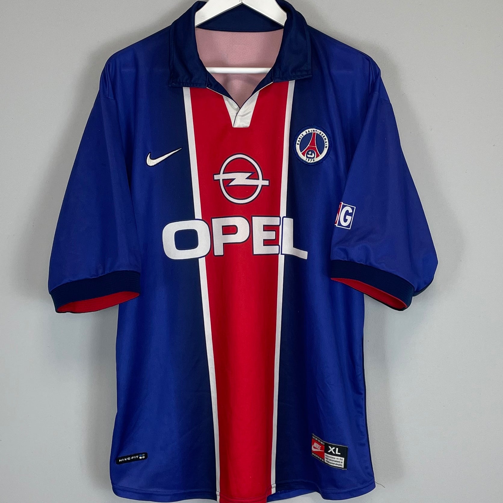 Shop 1998/99 PSG HOME SHIRT (XL) NIKE, classic football shirts, vintage football shirts & retro soccer jerseys at Cult Kits