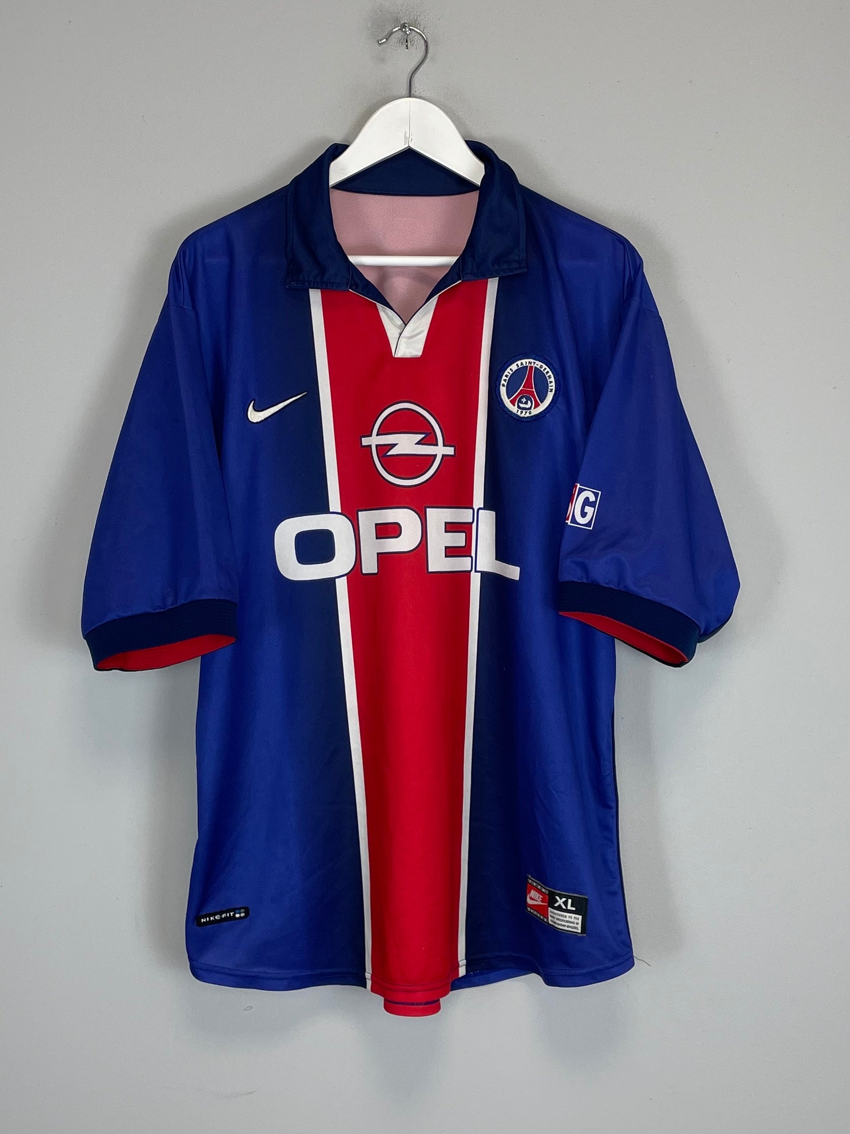 Shop 1998/99 PSG HOME SHIRT (XL) NIKE, classic football shirts, vintage football shirts & retro soccer jerseys at Cult Kits