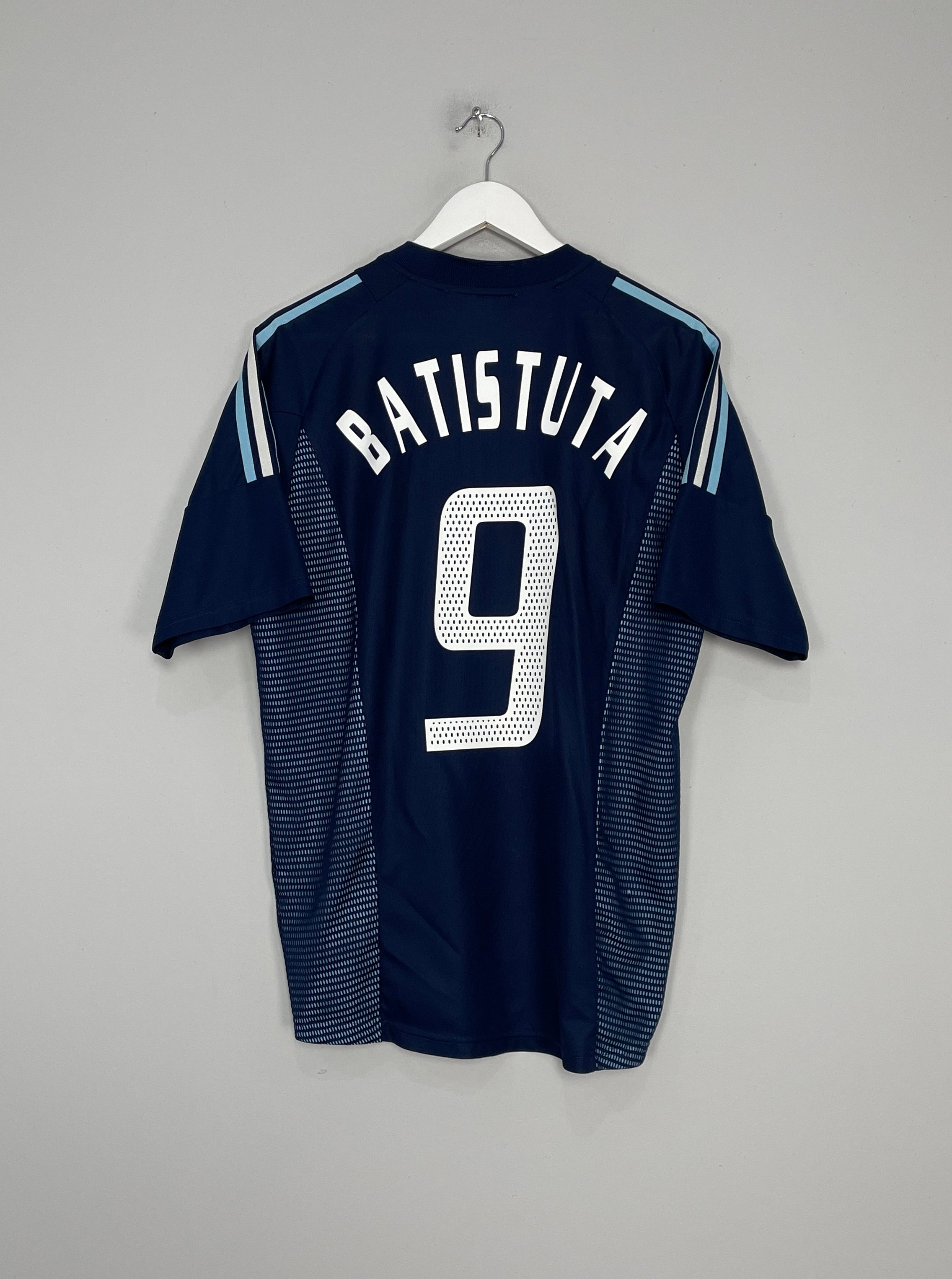Image of the Argentina Batistuta shirt from the 2002/03 season