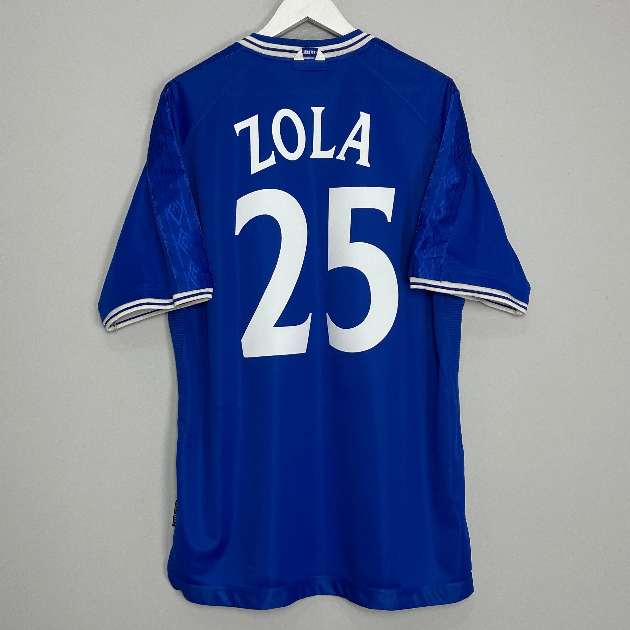 Shop 1999/01 CHELSEA ZOLA #25 HOME SHIRT (XL) UMBRO, classic football shirts, vintage football shirts & retro soccer jerseys at Cult Kits
