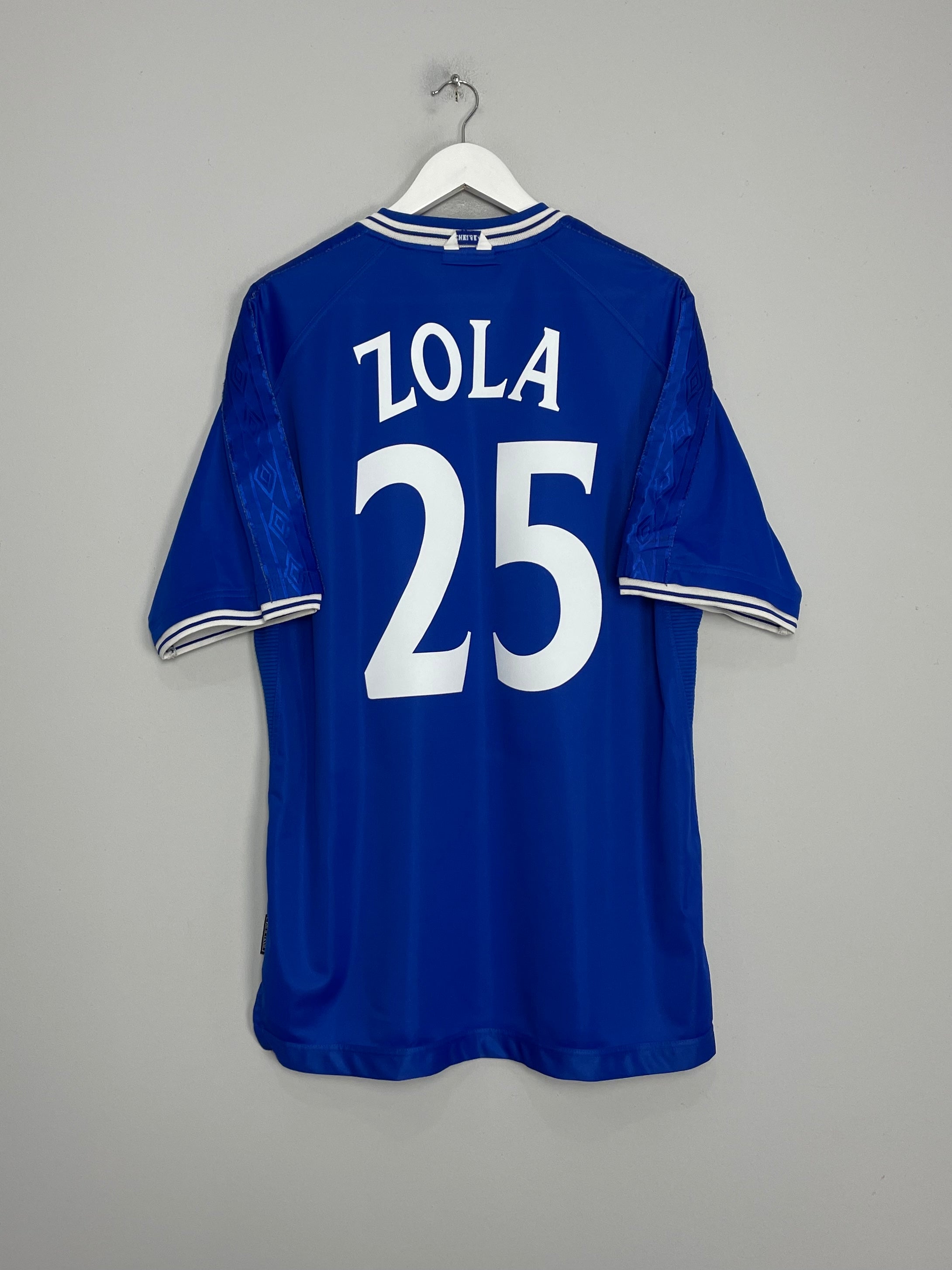 Shop 1999/01 CHELSEA ZOLA #25 HOME SHIRT (XL) UMBRO, classic football shirts, vintage football shirts & retro soccer jerseys at Cult Kits