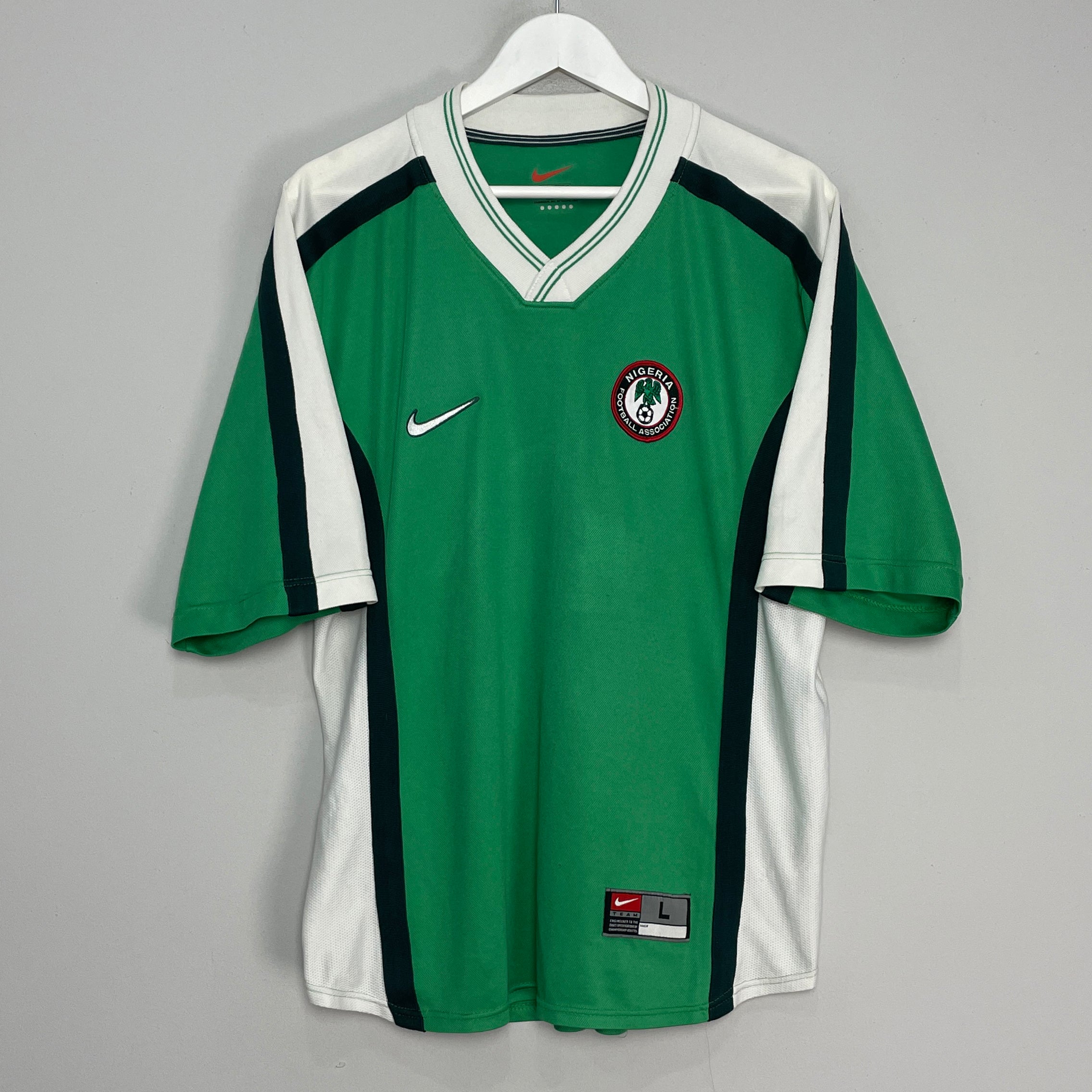 Shop 1998/00 NIGERIA HOME SHIRT (L) NIKE, classic football shirts, vintage football shirts & retro soccer jerseys at Cult Kits