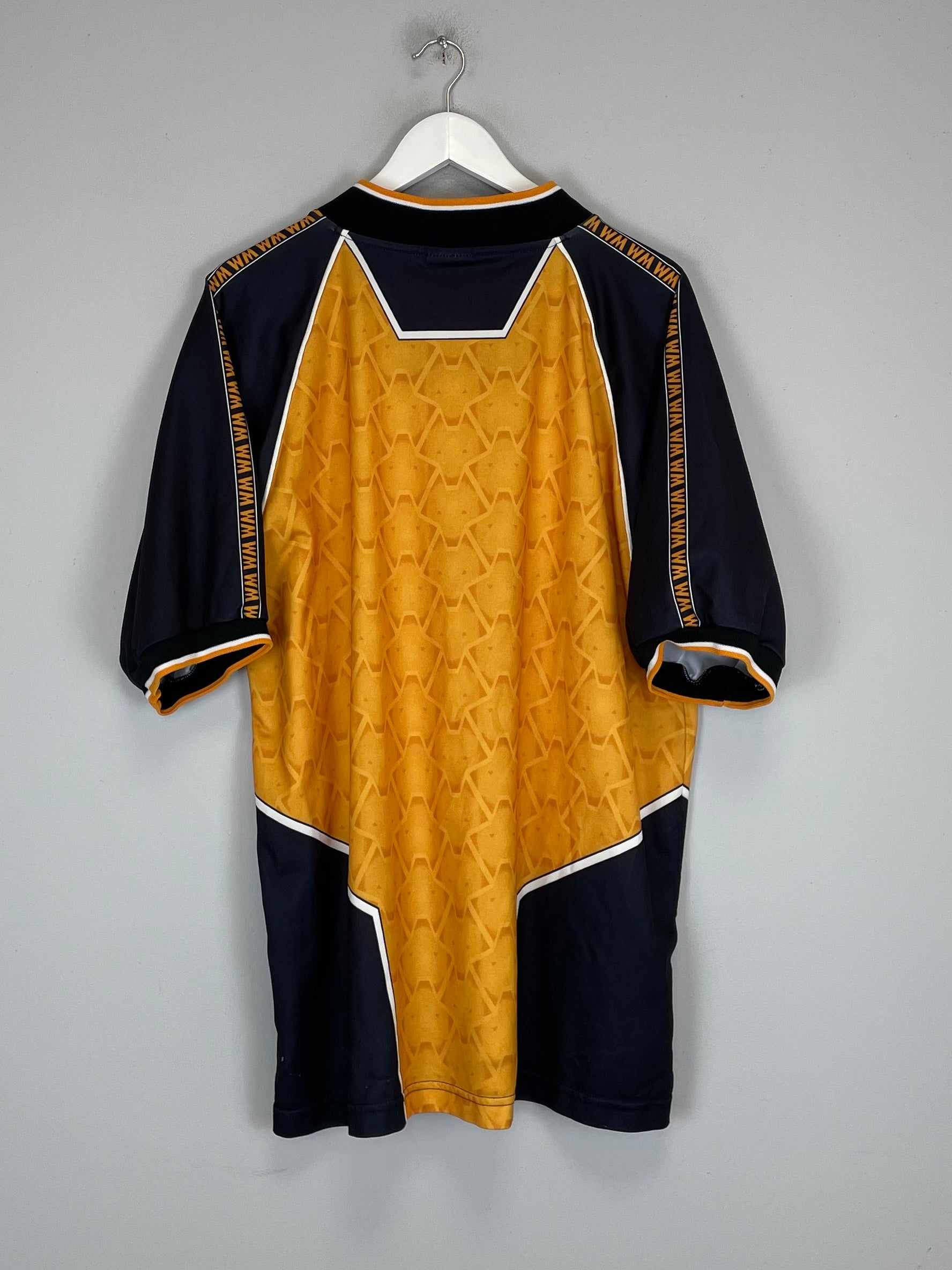 Shop 1996/98 WOLVES HOME SHIRT (L) PUMA, classic football shirts, vintage football shirts & retro soccer jerseys at Cult Kits
