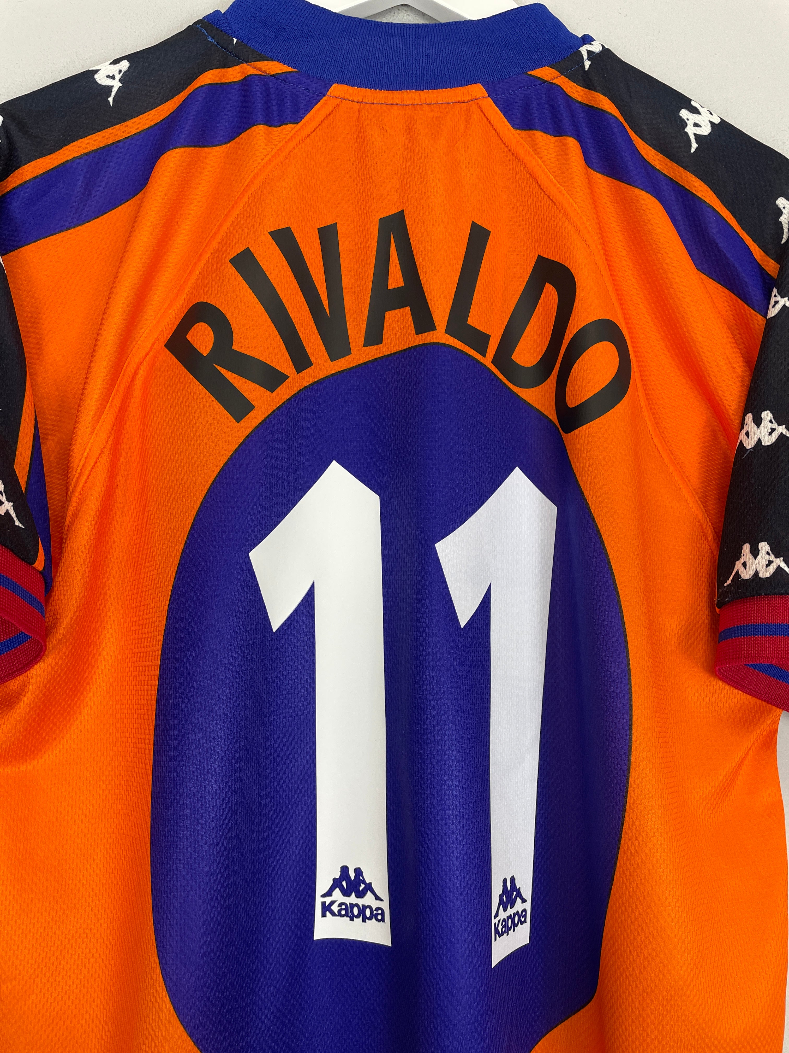 Shop 1997/98 BARCELONA RIVALDO #11 AWAY SHIRT (M) KAPPA, classic football shirts, vintage football shirts & retro soccer jerseys at Cult Kits