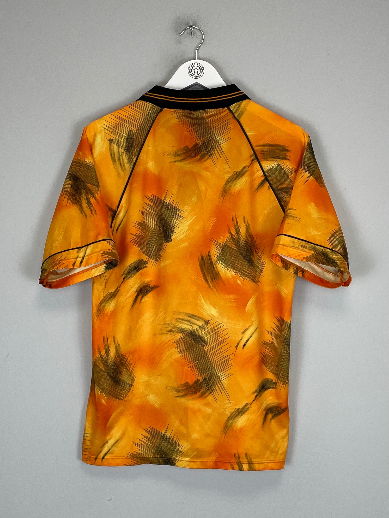 Shop 1992/93 WOLVES HOME SHIRT (M) MOLINEUX, classic football shirts, vintage football shirts & retro soccer jerseys at Cult Kits