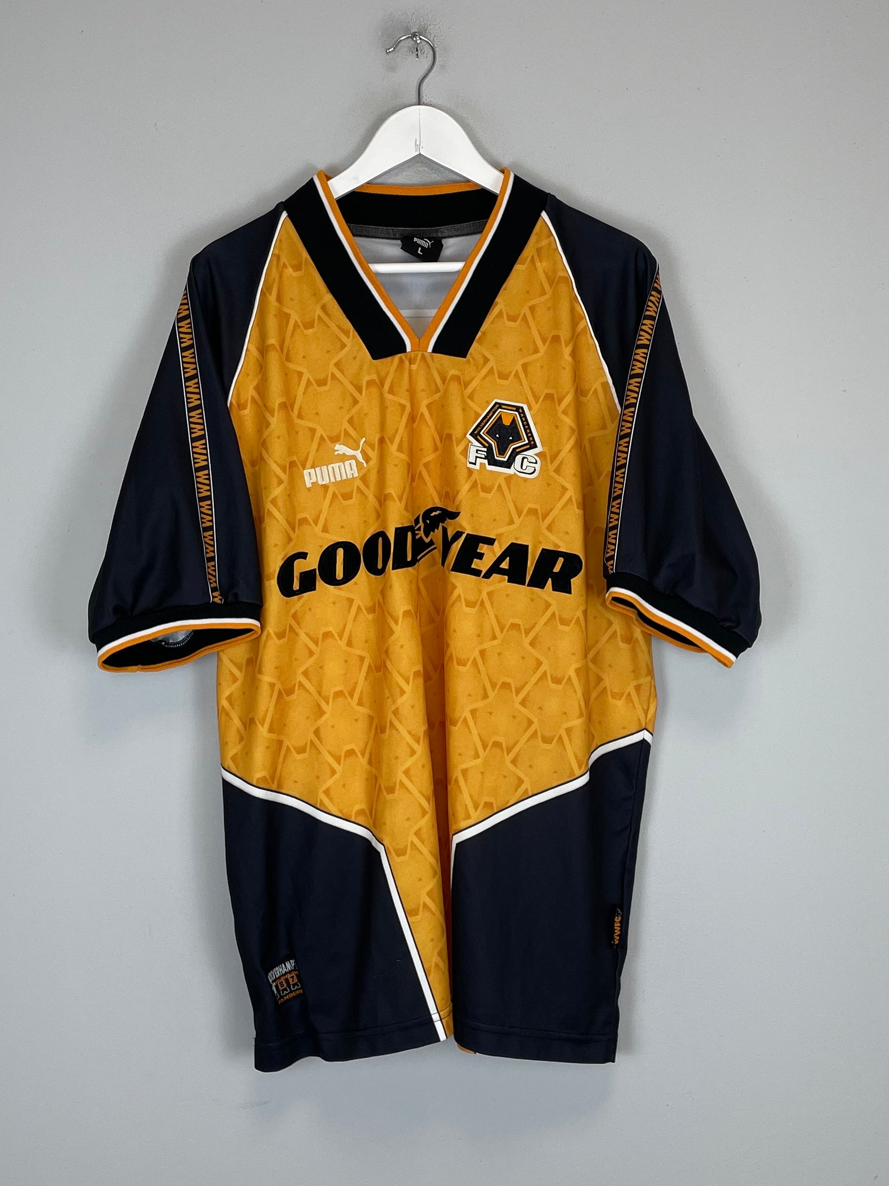 Shop 1996/98 WOLVES HOME SHIRT (L) PUMA, classic football shirts, vintage football shirts & retro soccer jerseys at Cult Kits