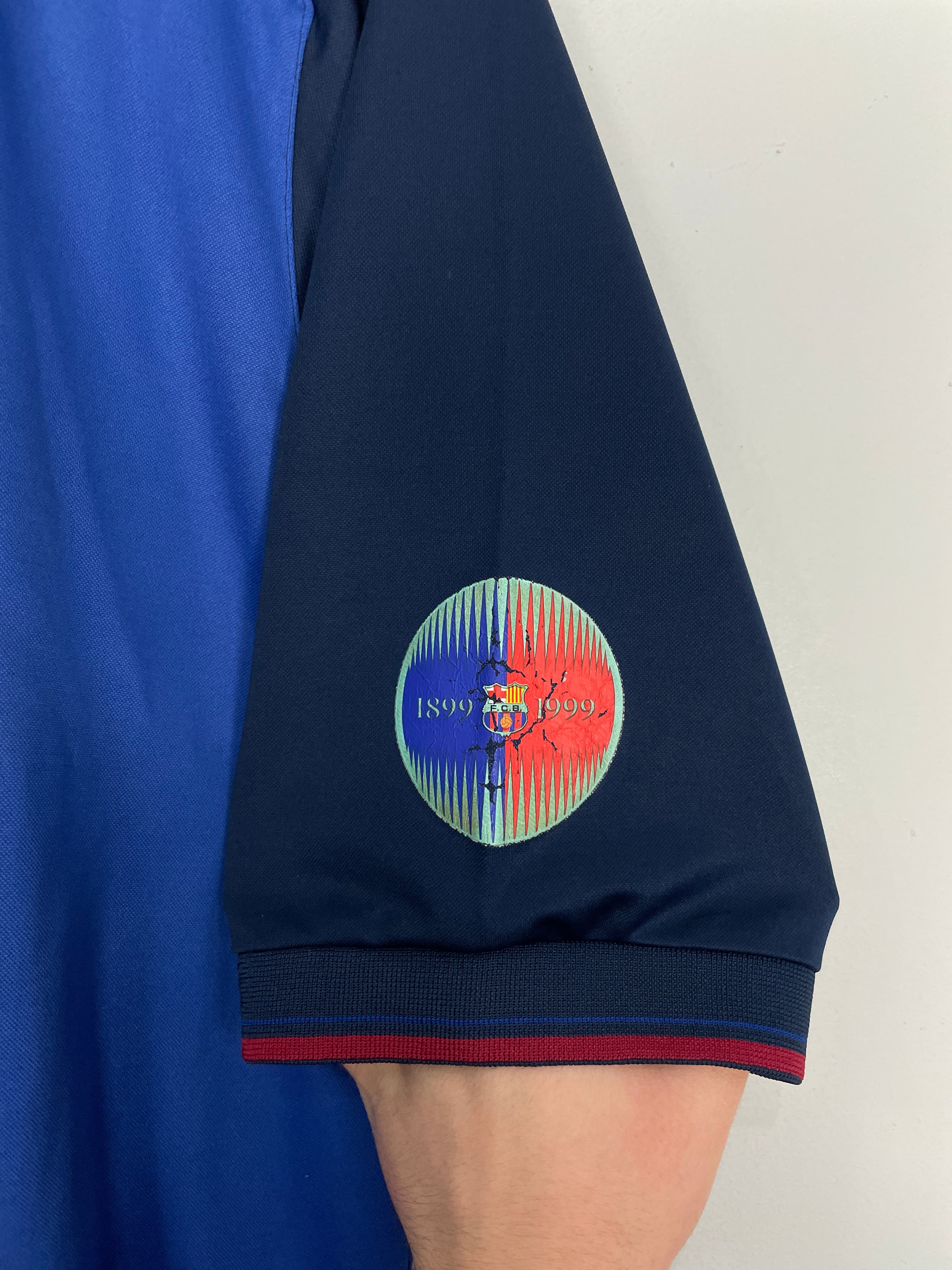 Shop 1999/00 BARCELONA GUARDIOLA #4 *CENTENARY* HOME SHIRT (L) NIKE, classic football shirts, vintage football shirts & retro soccer jerseys at Cult Kits