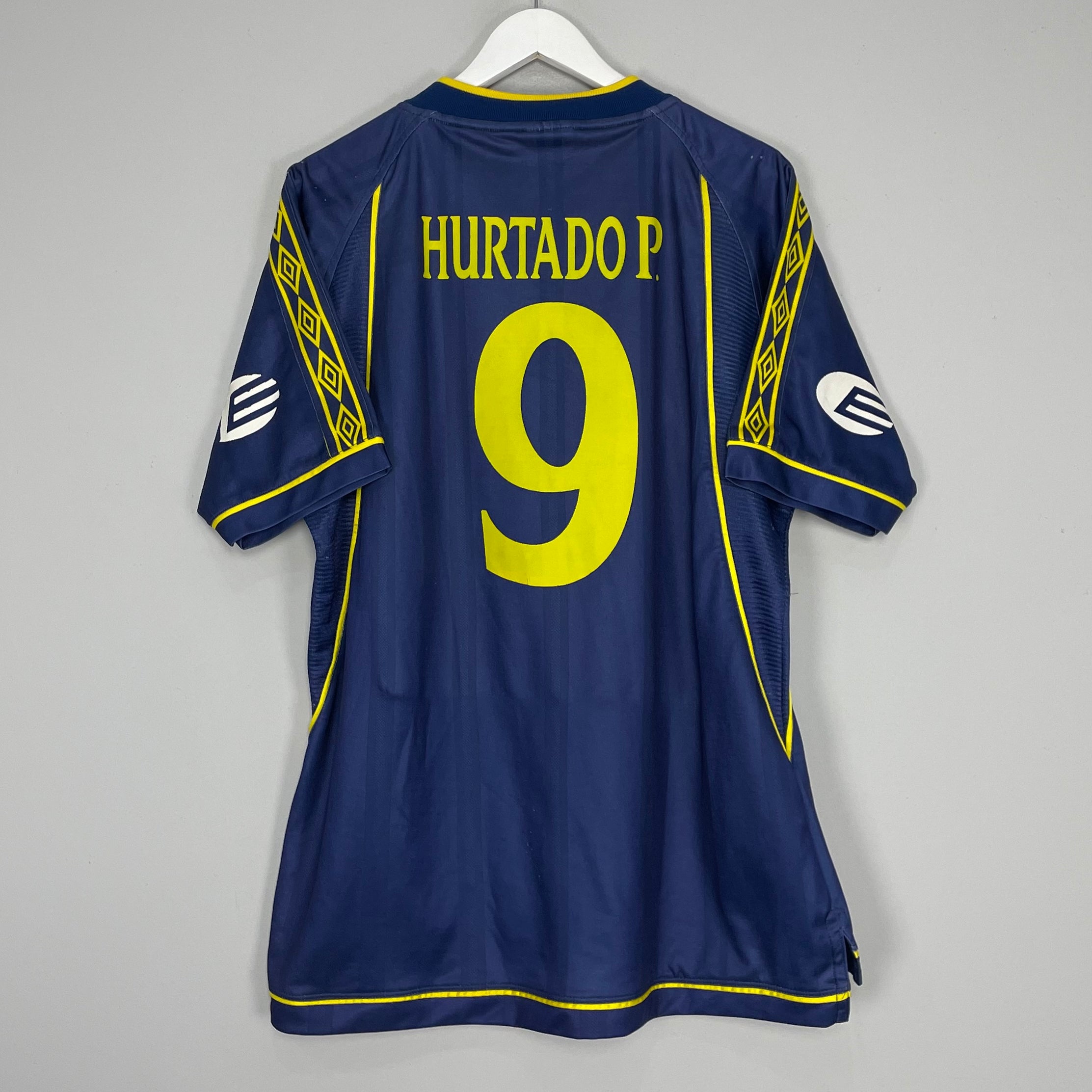 Shop 2000/01 LDU QUITO HURTADO #9 AWAY SHIRT (XL) UMBRO, classic football shirts, vintage football shirts & retro soccer jerseys at Cult Kits