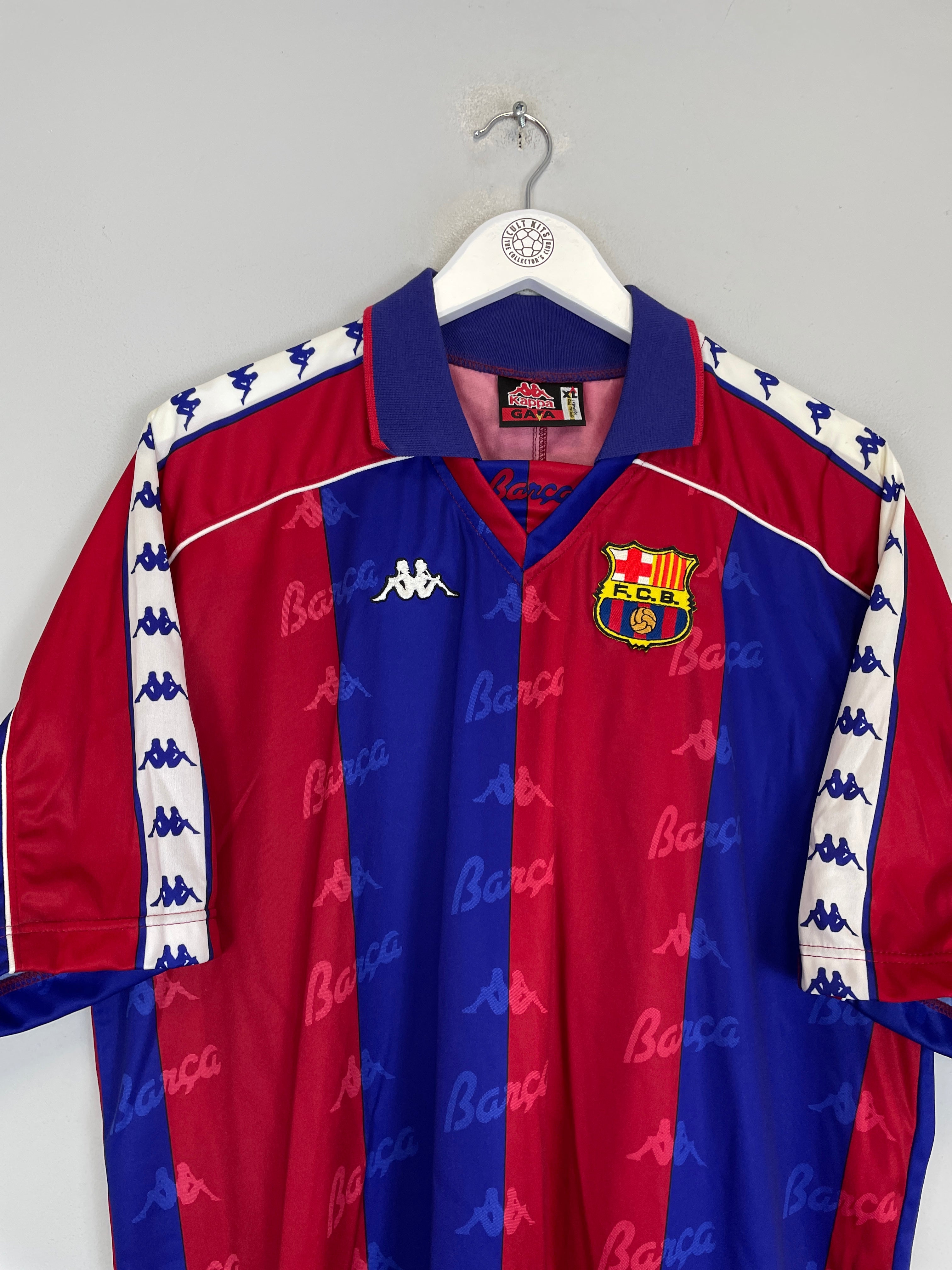 Shop 1992/95 BARCELONA HOME SHIRT (XL) KAPPA, classic football shirts, vintage football shirts & retro soccer jerseys at Cult Kits