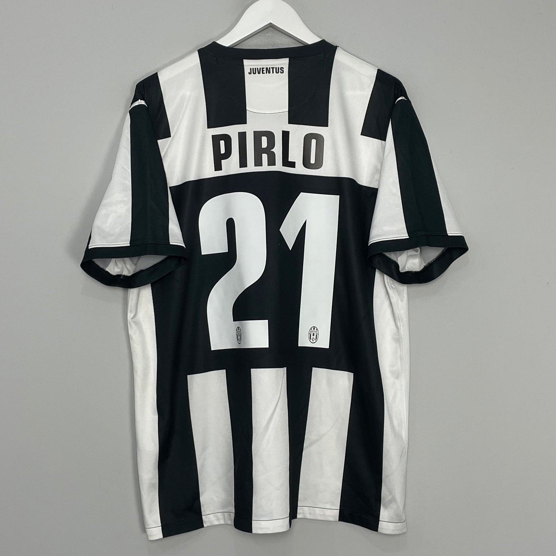 Shop 2012/13 JUVENTUS PIRLO #21 HOME SHIRT (XL) NIKE, classic football shirts, vintage football shirts & retro soccer jerseys at Cult Kits