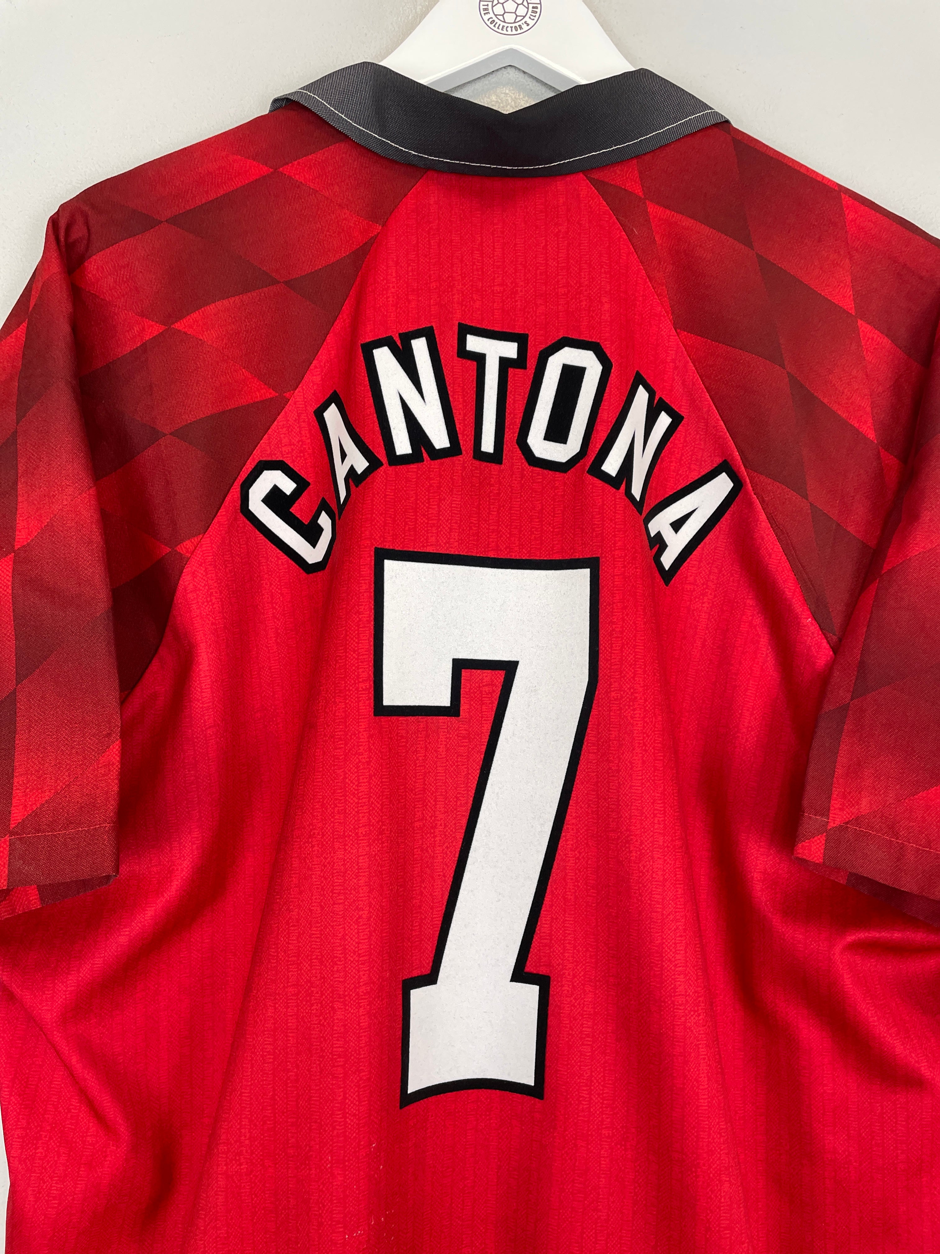 Shop 1996/98 MANCHESTER UNITED CANTONA #7 HOME SHIRT (XL) UMBRO, classic football shirts, vintage football shirts & retro soccer jerseys at Cult Kits