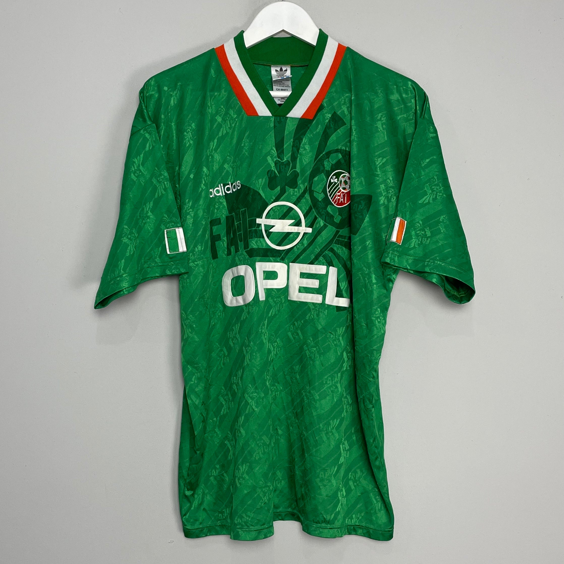 Shop 1994/95 IRELAND HOME SHIRT (L) ADIDAS, classic football shirts, vintage football shirts & retro soccer jerseys at Cult Kits