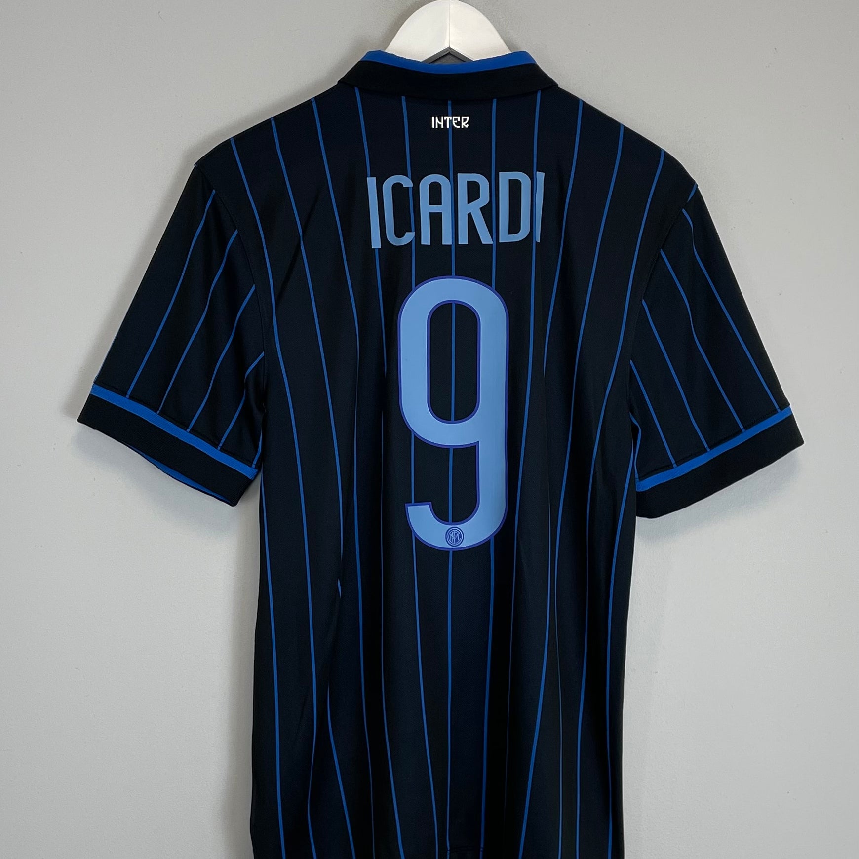 Shop 2014/15 INTER MILAN ICARDI #9 HOME SHIRT (S) NIKE, classic football shirts, vintage football shirts & retro soccer jerseys at Cult Kits