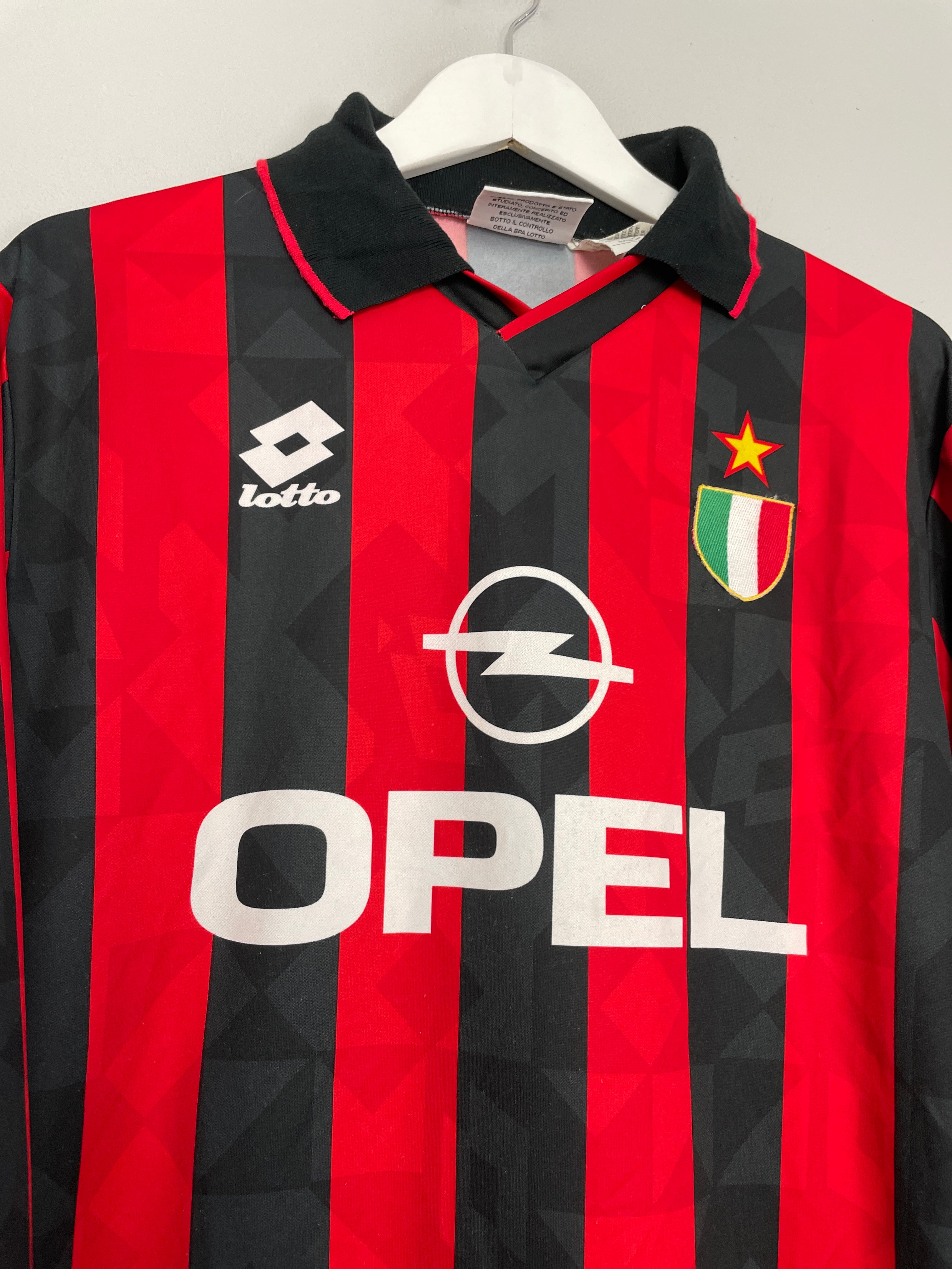 Shop 1994/95 AC MILAN L/S HOME SHIRT (M) LOTTO, classic football shirts, vintage football shirts & retro soccer jerseys at Cult Kits