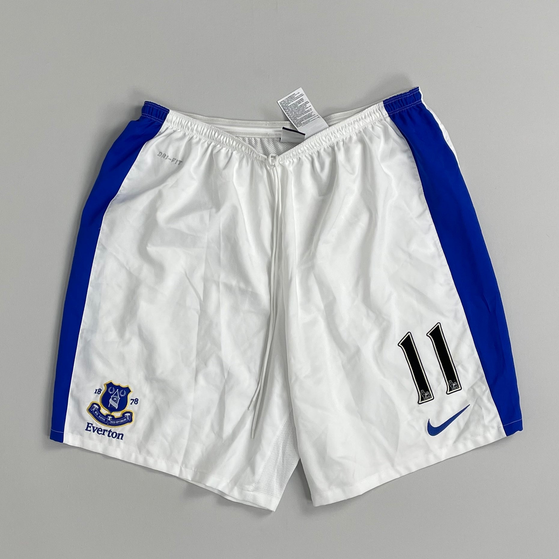 Shop 2013/14 EVERTON #11 HOME SHORTS (XXXL) NIKE, classic football shirts, vintage football shirts & retro soccer jerseys at Cult Kits