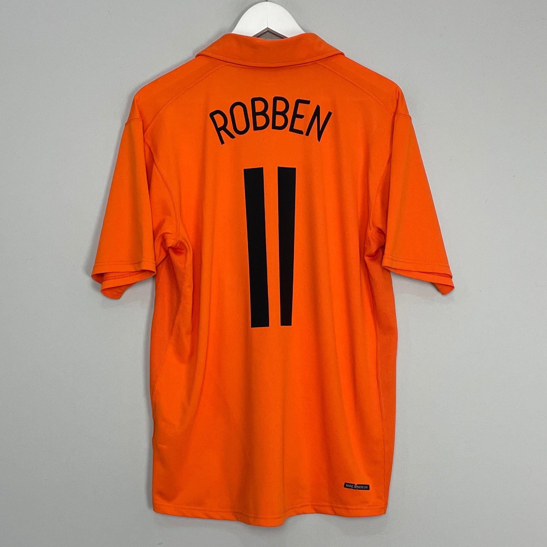 Shop 2006/08 NETHERLANDS ROBBEN #11 HOME SHIRT (L) NIKE, classic football shirts, vintage football shirts & retro soccer jerseys at Cult Kits