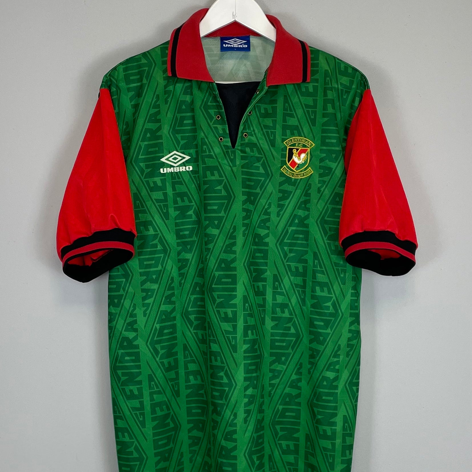 Shop 1992/93 GLENTORAN HOME SHIRT (L) UMBRO, classic football shirts, vintage football shirts & retro soccer jerseys at Cult Kits