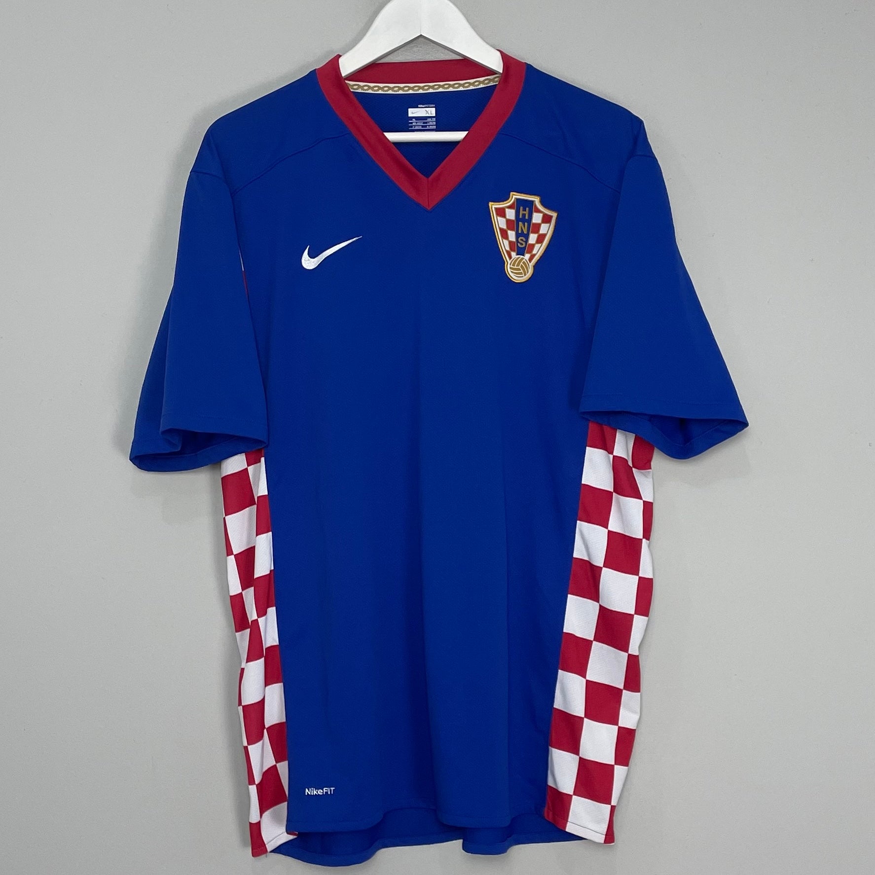Shop 2007/08 CROATIA AWAY SHIRT (XL) NIKE, classic football shirts, vintage football shirts & retro soccer jerseys at Cult Kits