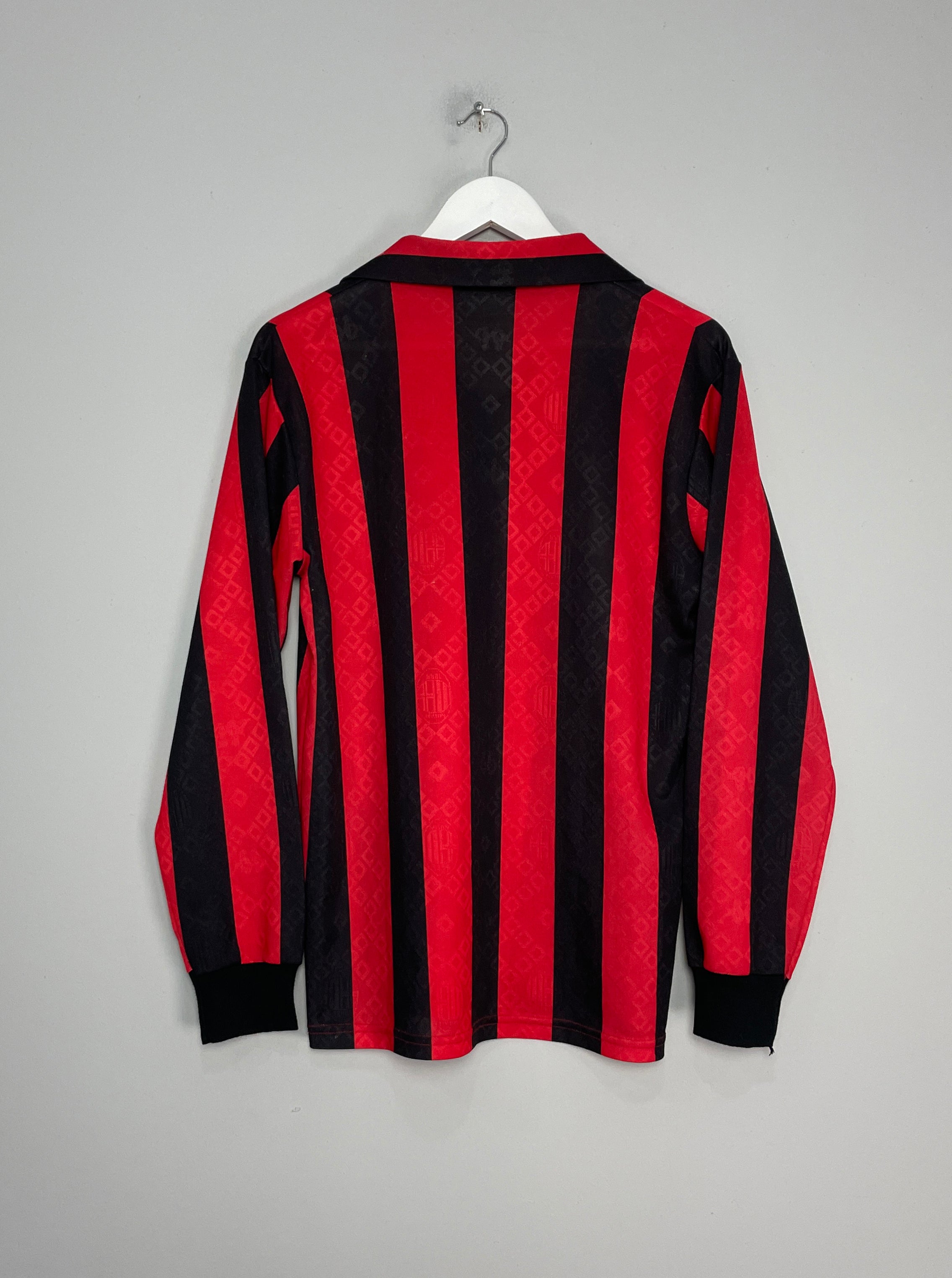 Shop 1989/90 AC MILAN L/S HOME SHIRT (M) KAPPA, classic football shirts, vintage football shirts & retro soccer jerseys at Cult Kits