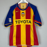 Shop 2004/05 VALENCIA AWAY SHIRT (M) NIKE, classic football shirts, vintage football shirts & retro soccer jerseys at Cult Kits