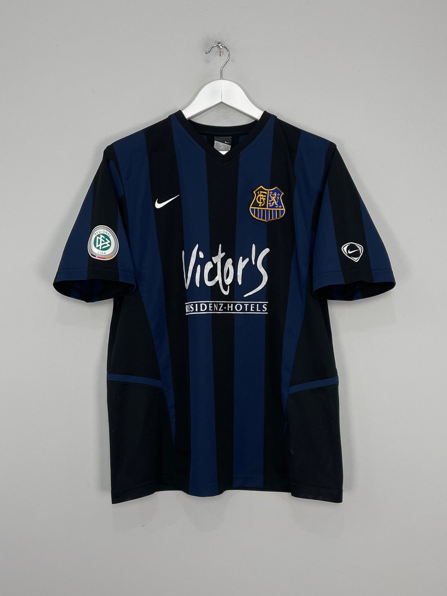 Image of the Saarsbrucken shirt from the 2004/05 season