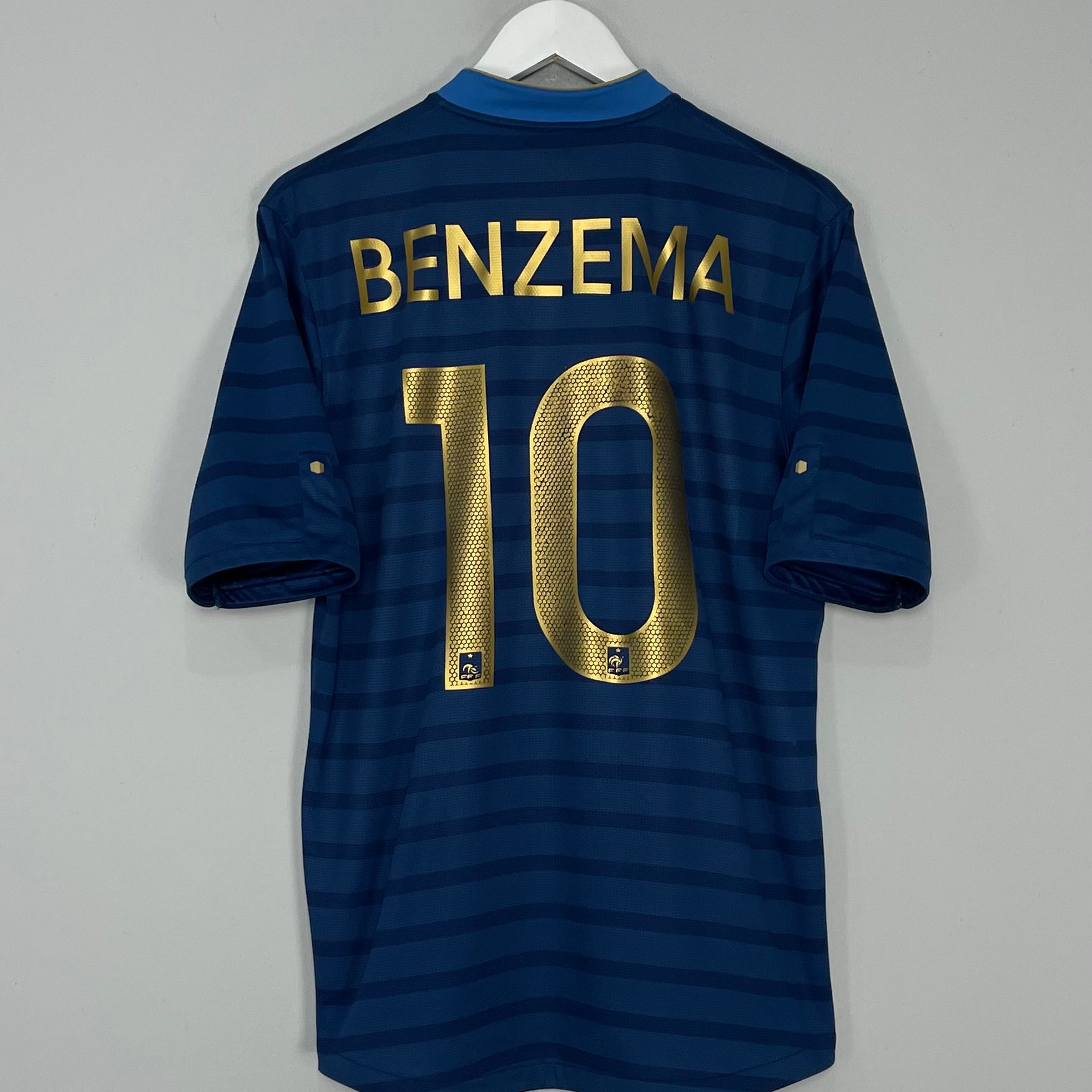 Shop 2012/13 FRANCE BENZEMA #9 HOME SHIRT (M) NIKE, classic football shirts, vintage football shirts & retro soccer jerseys at Cult Kits