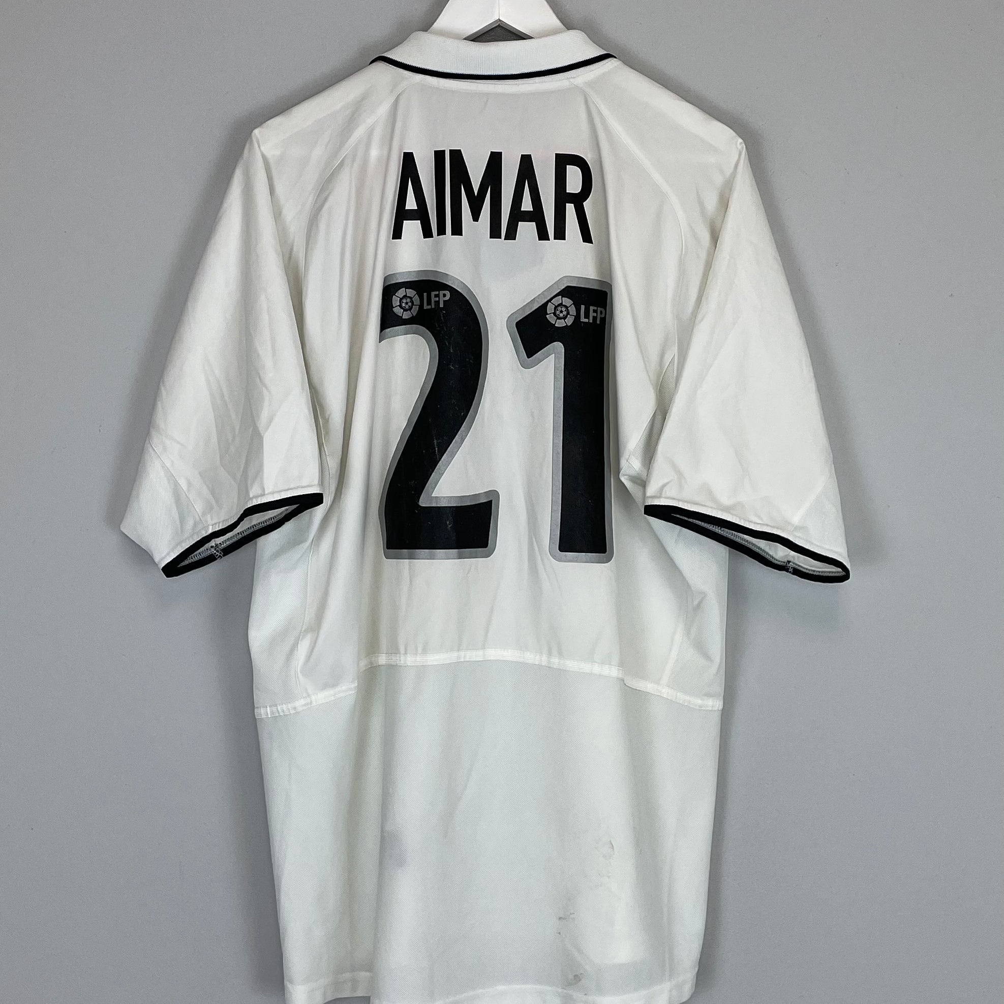 Shop 2002/03 VALENCIA AIMAR #10 HOME SHIRT (XL) NIKE, classic football shirts, vintage football shirts & retro soccer jerseys at Cult Kits