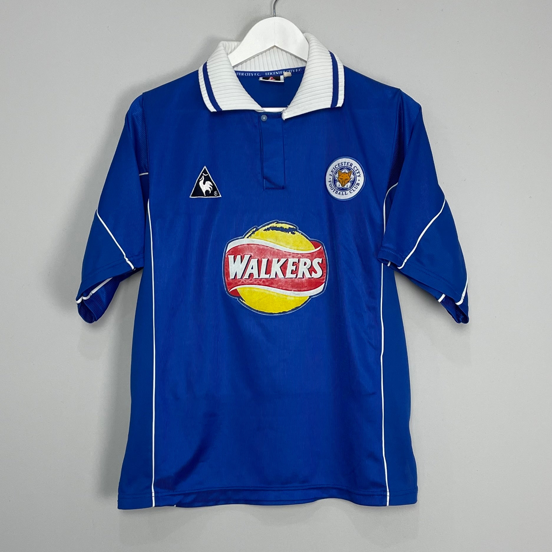 Shop 2000/01 LEICESTER CITY #5 HOME SHIRT (M) LE COQ, classic football shirts, vintage football shirts & retro soccer jerseys at Cult Kits