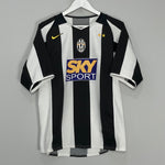 Shop 2004/05 JUVENTUS DEL PIERO #10 HOME SHIRT (M) NIKE, classic football shirts, vintage football shirts & retro soccer jerseys at Cult Kits