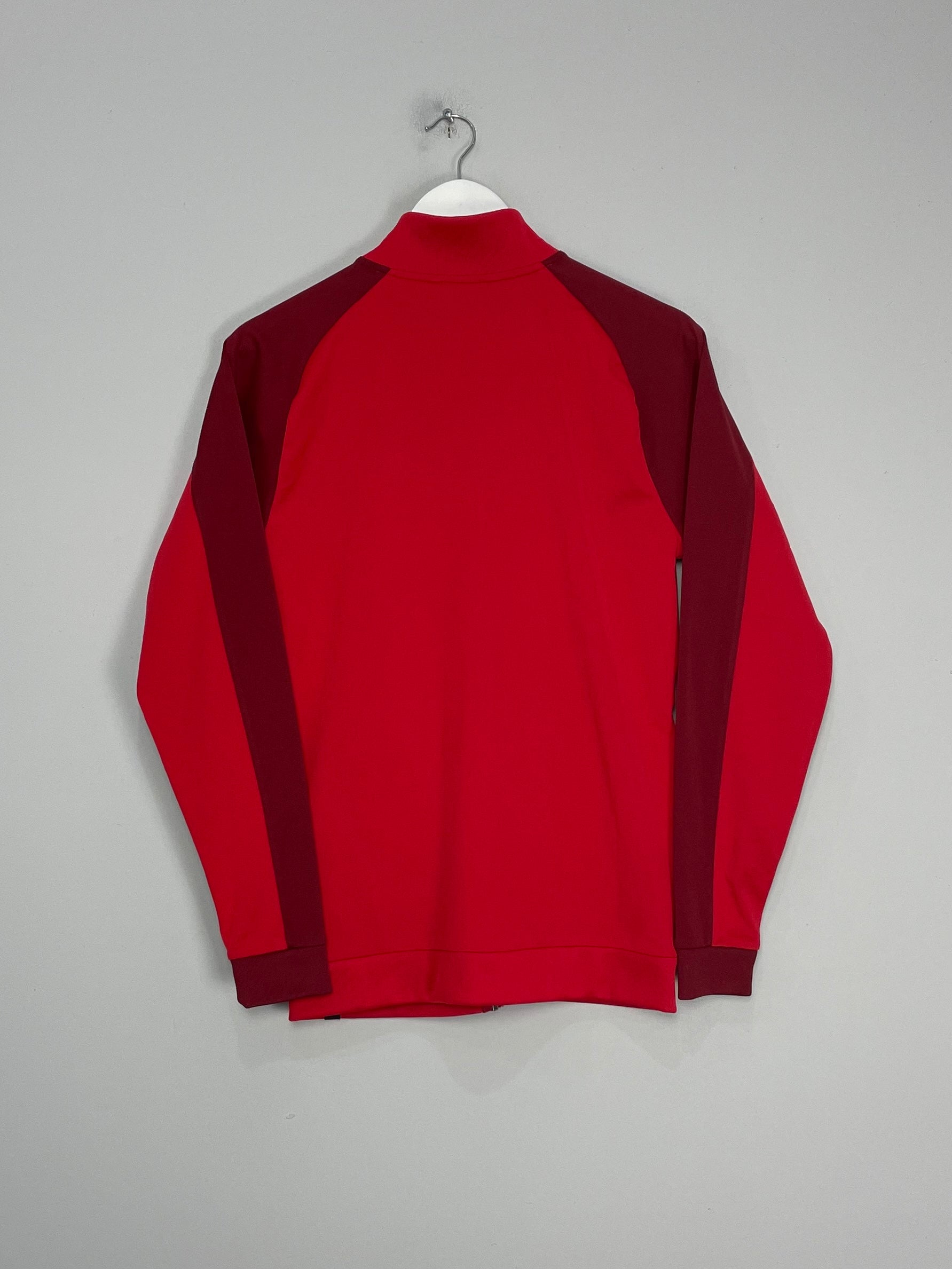 Shop 2018/20 LIVERPOOL TRACK JACKET (S) NEW BALANCE, classic football shirts, vintage football shirts & retro soccer jerseys at Cult Kits