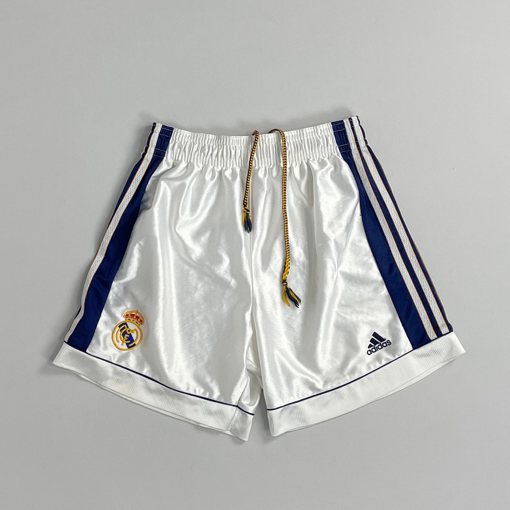 Shop 1998/00 REAL MADRID HOME SHORTS (M) ADIDAS, classic football shirts, vintage football shirts & retro soccer jerseys at Cult Kits