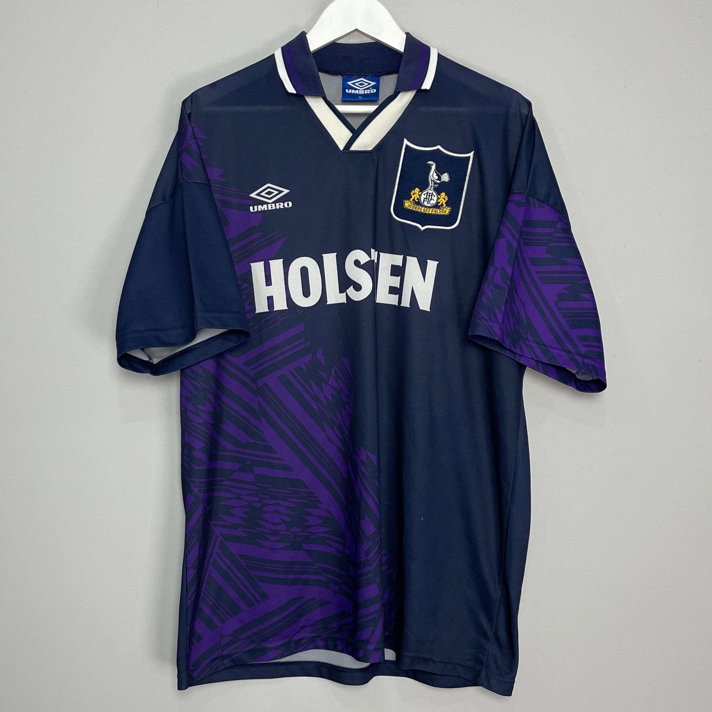 Shop 1994/95 TOTTENHAM AWAY SHIRT (XL) UMBRO, classic football shirts, vintage football shirts & retro soccer jerseys at Cult Kits