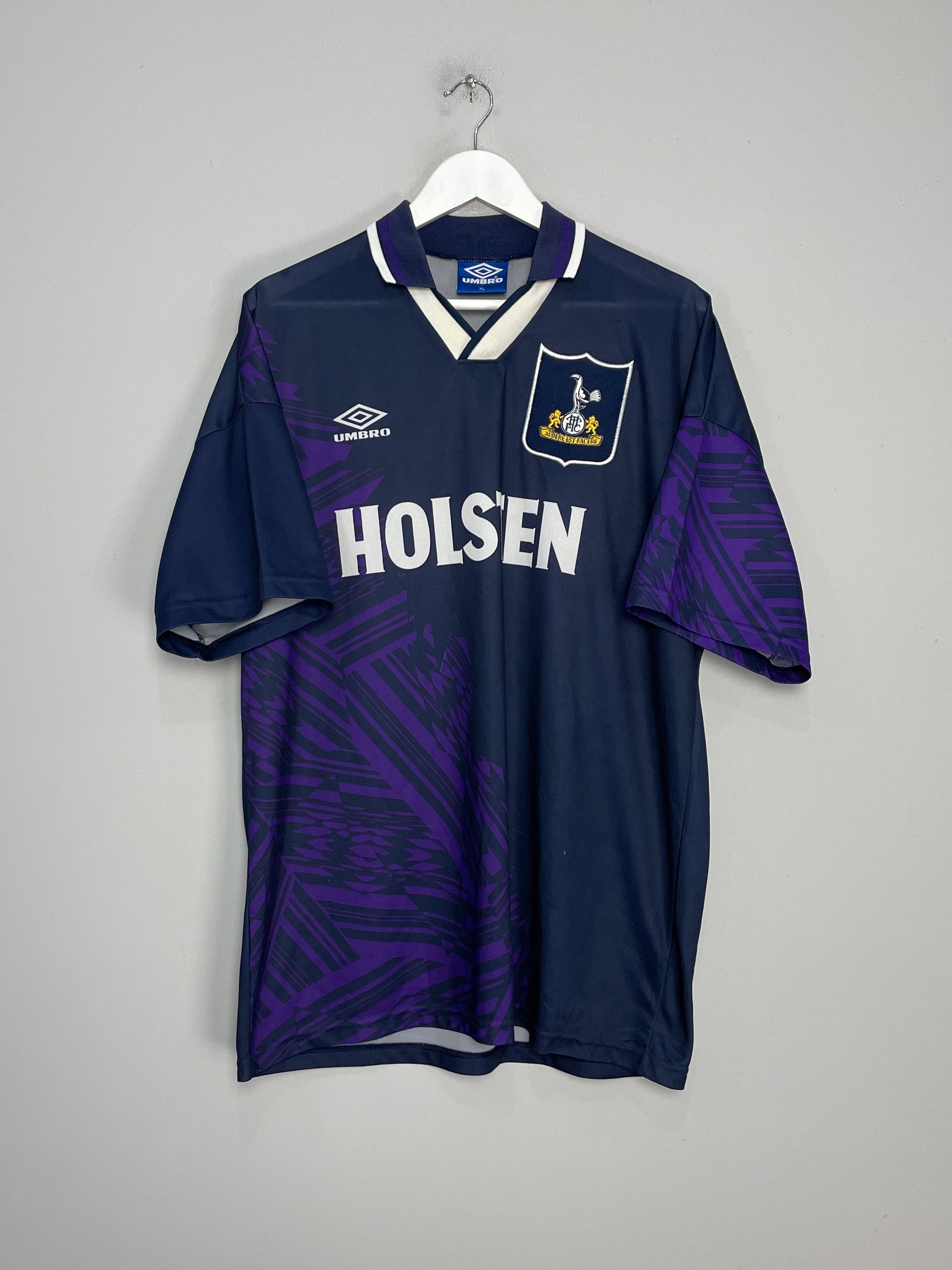 Shop 1994/95 TOTTENHAM AWAY SHIRT (XL) UMBRO, classic football shirts, vintage football shirts & retro soccer jerseys at Cult Kits