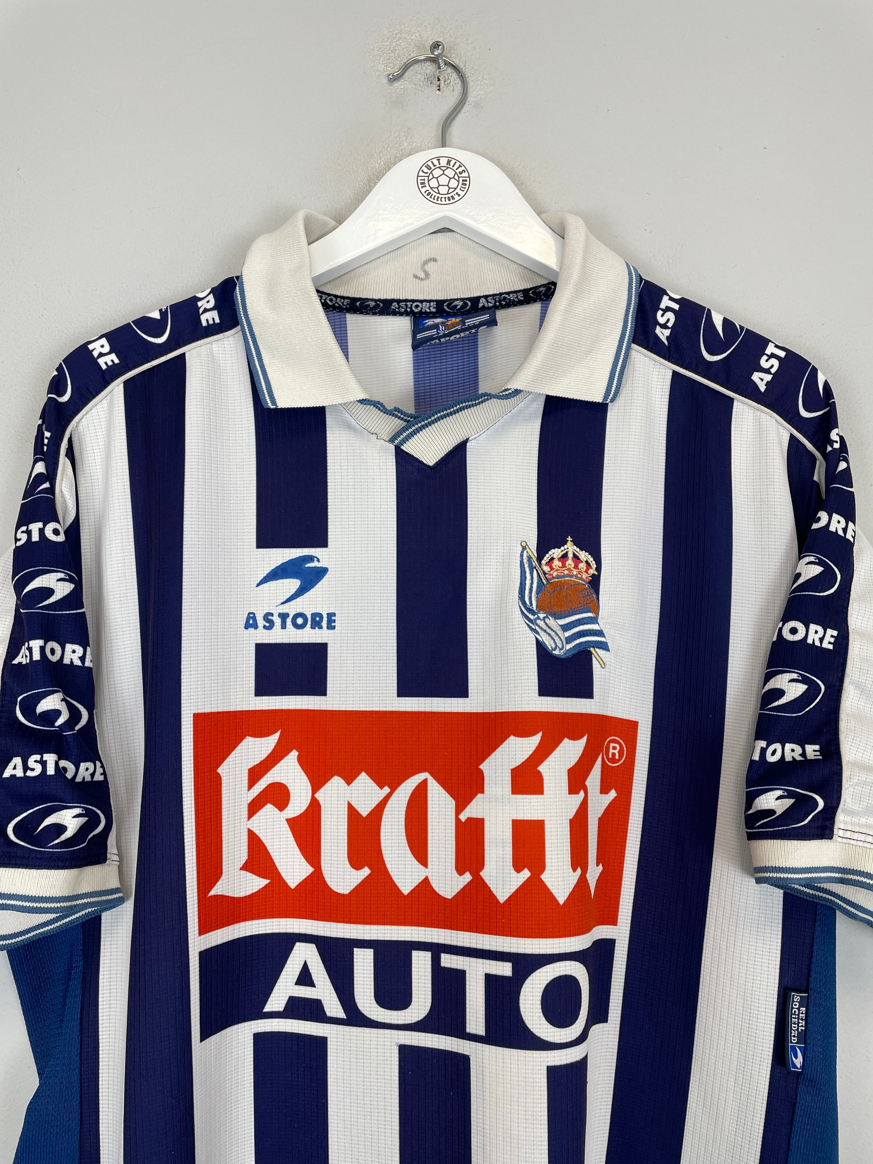 Shop 1998/00 REAL SOCIEDAD #9 HOME SHIRT (XL) ASTORE, classic football shirts, vintage football shirts & retro soccer jerseys at Cult Kits