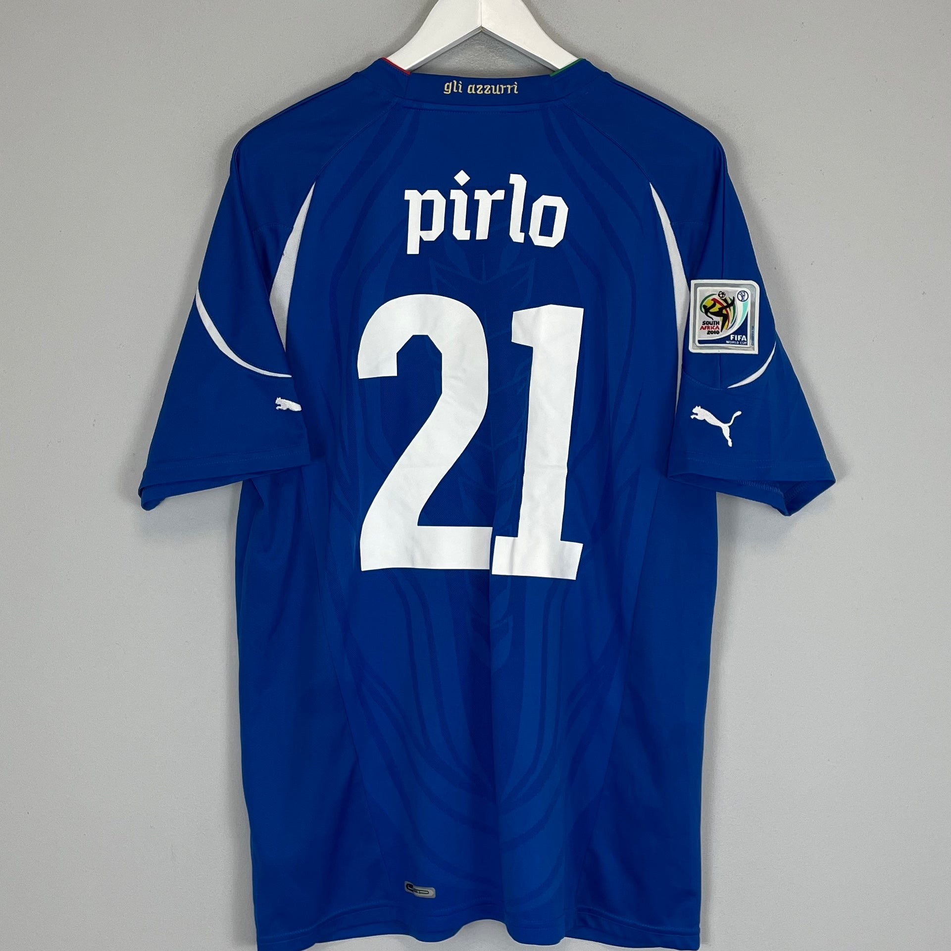 Shop 2010/12 ITALY PIRLO #21 HOME SHIRT (XL) PUMA, classic football shirts, vintage football shirts & retro soccer jerseys at Cult Kits