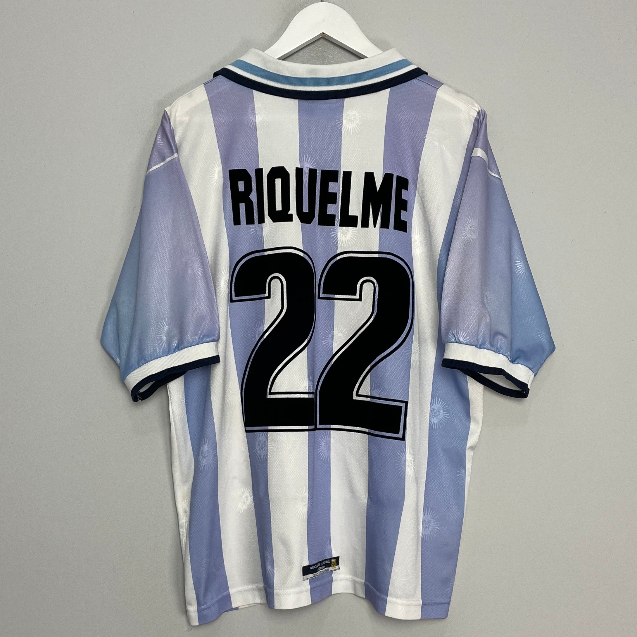Shop 1999/00 ARGENTINA RIQUELME #22 HOME SHIRT (L) REEBOK, classic football shirts, vintage football shirts & retro soccer jerseys at Cult Kits